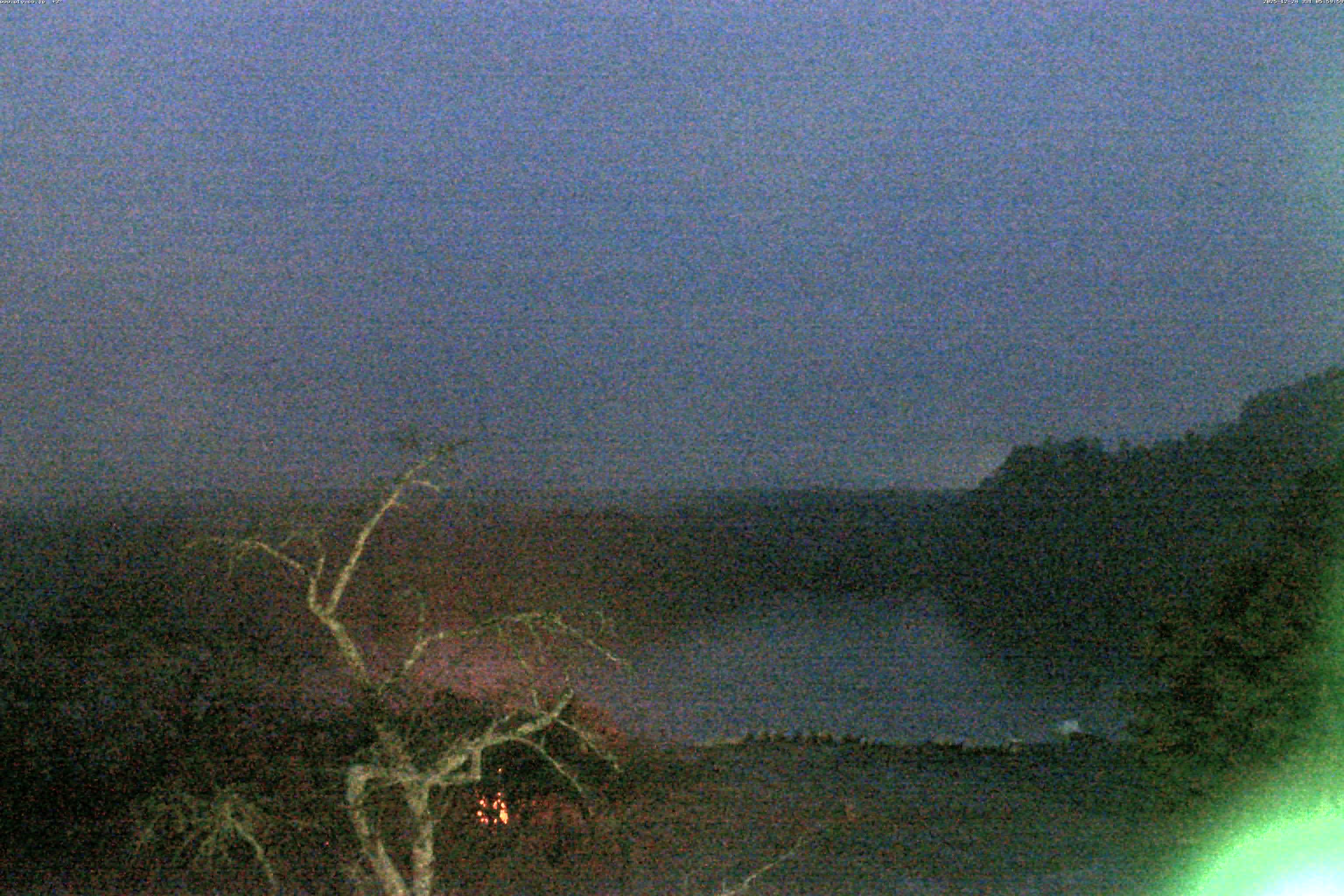 精進湖ライブカメラ