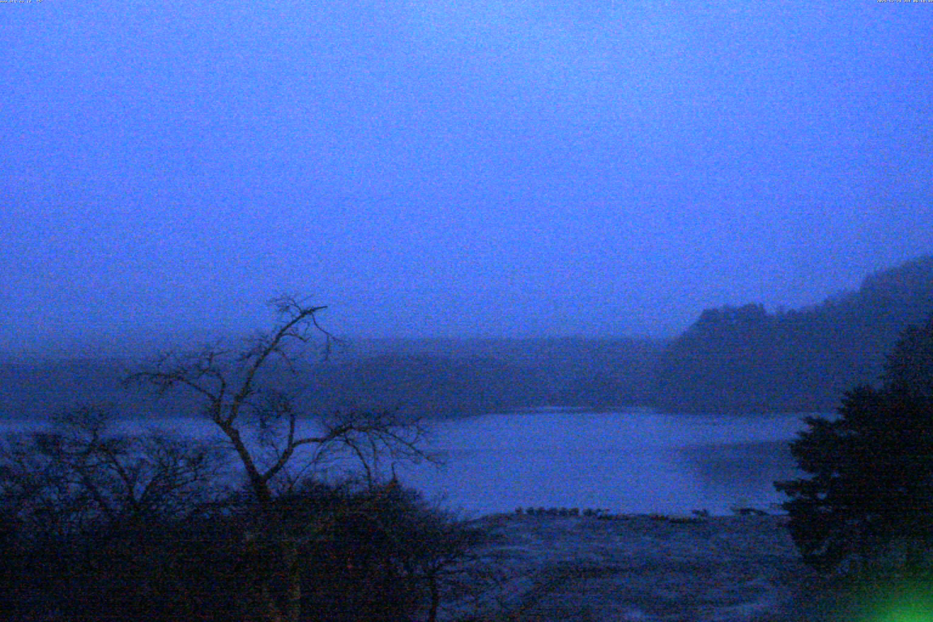 精進湖ライブカメラ