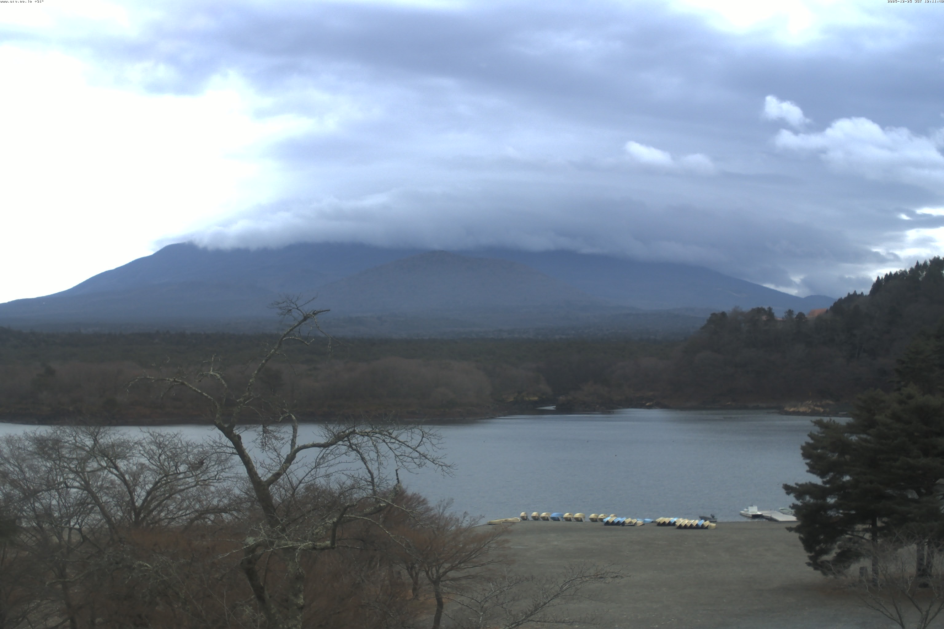精進湖ライブカメラ