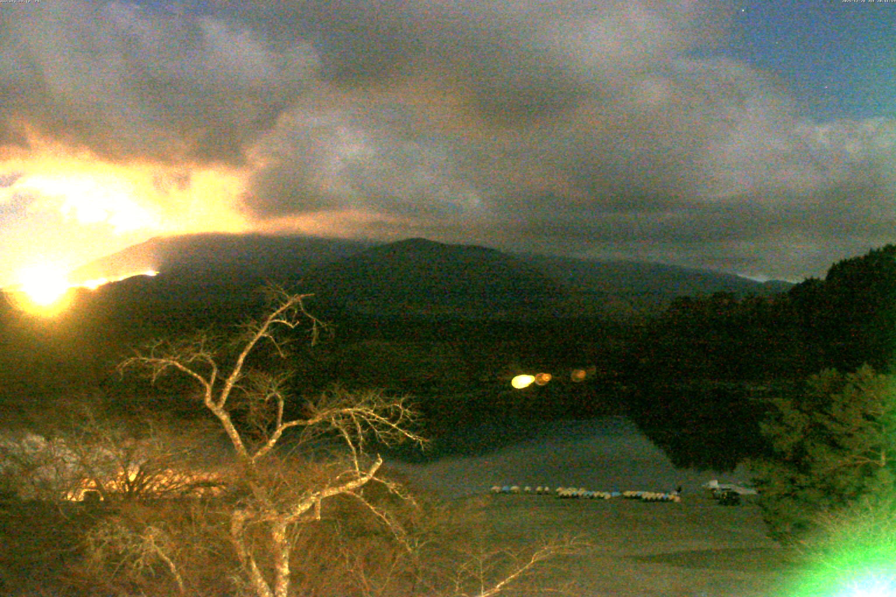 精進湖ライブカメラ