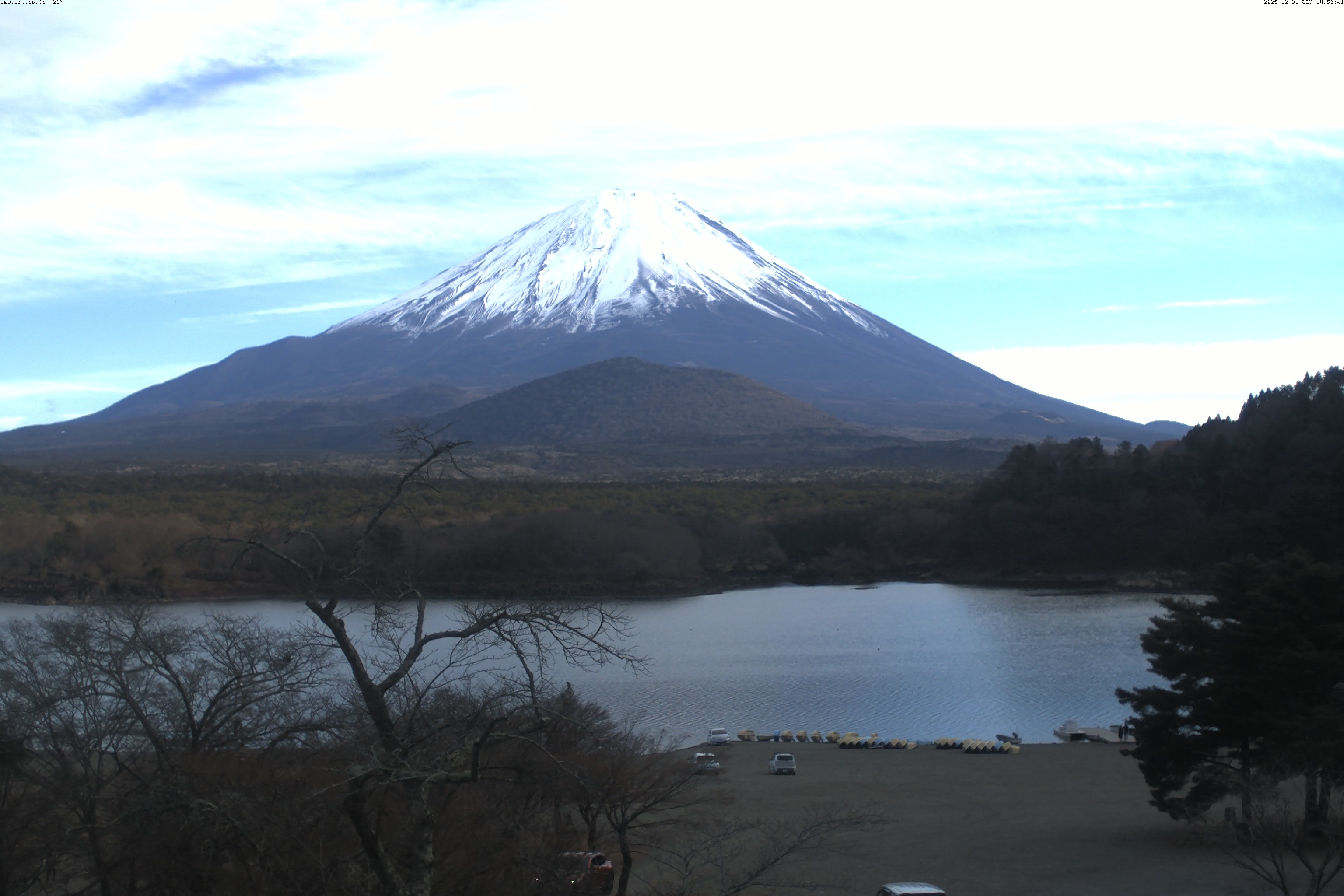 精進湖ライブカメラ