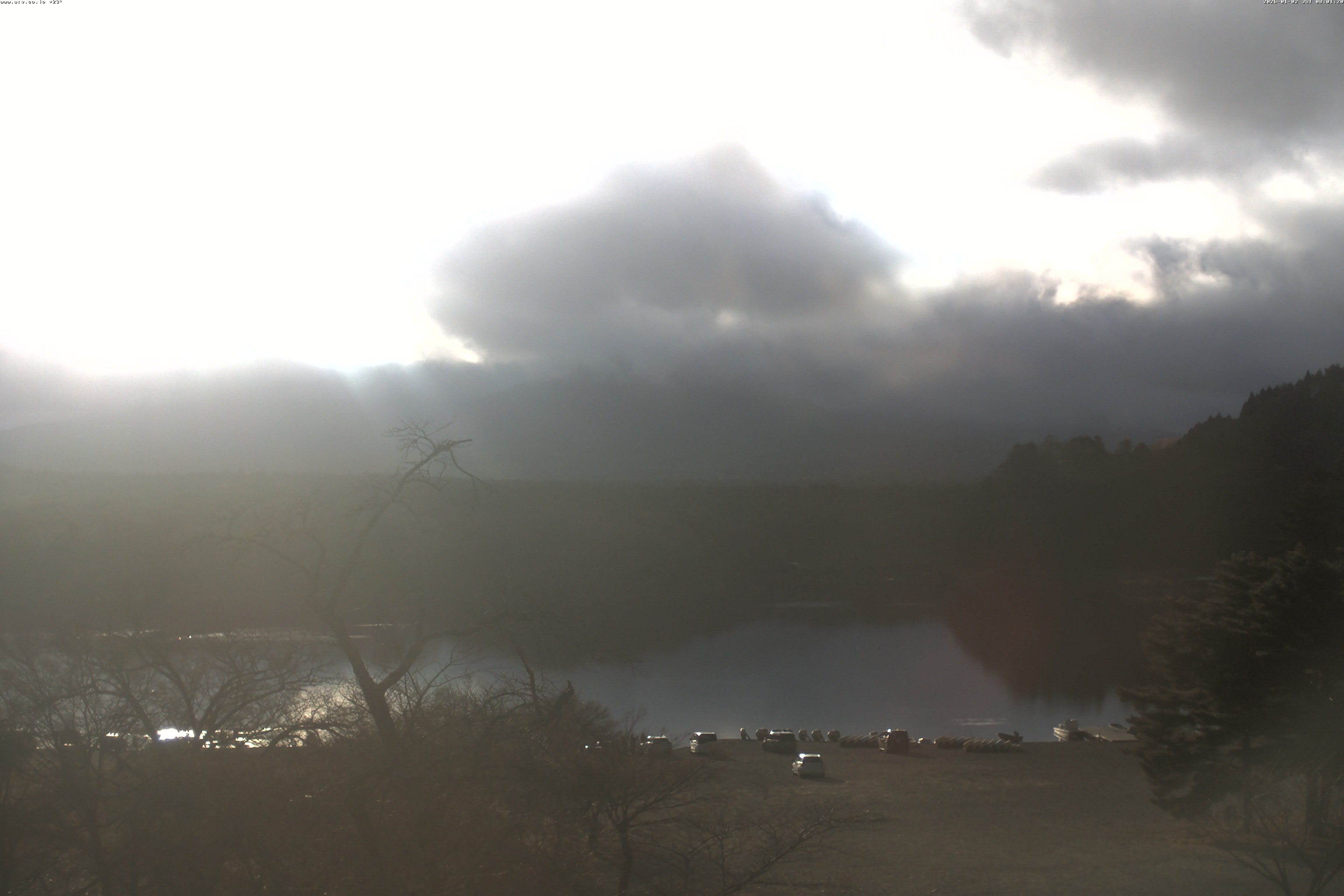 精進湖ライブカメラ