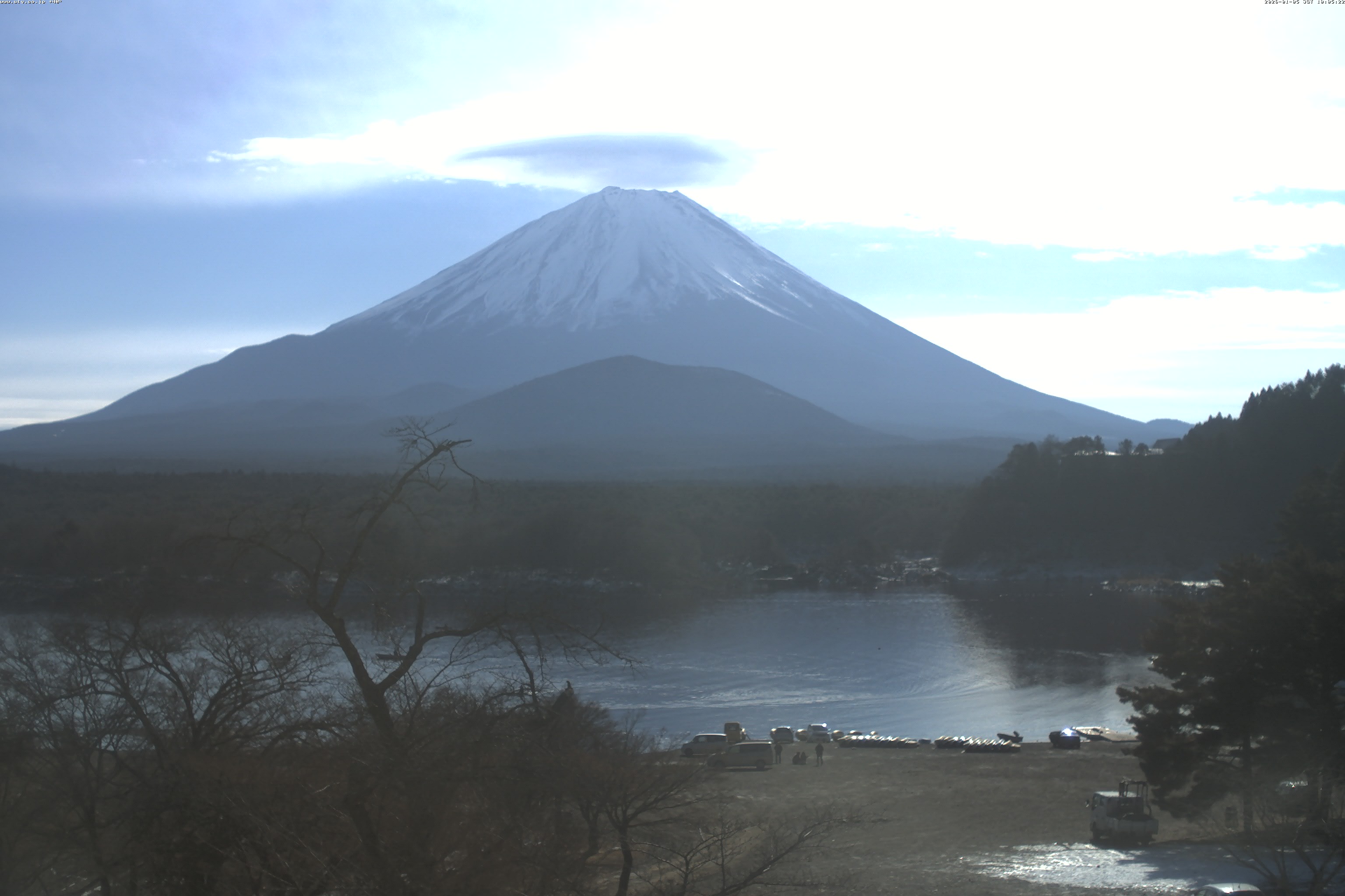 精進湖ライブカメラ