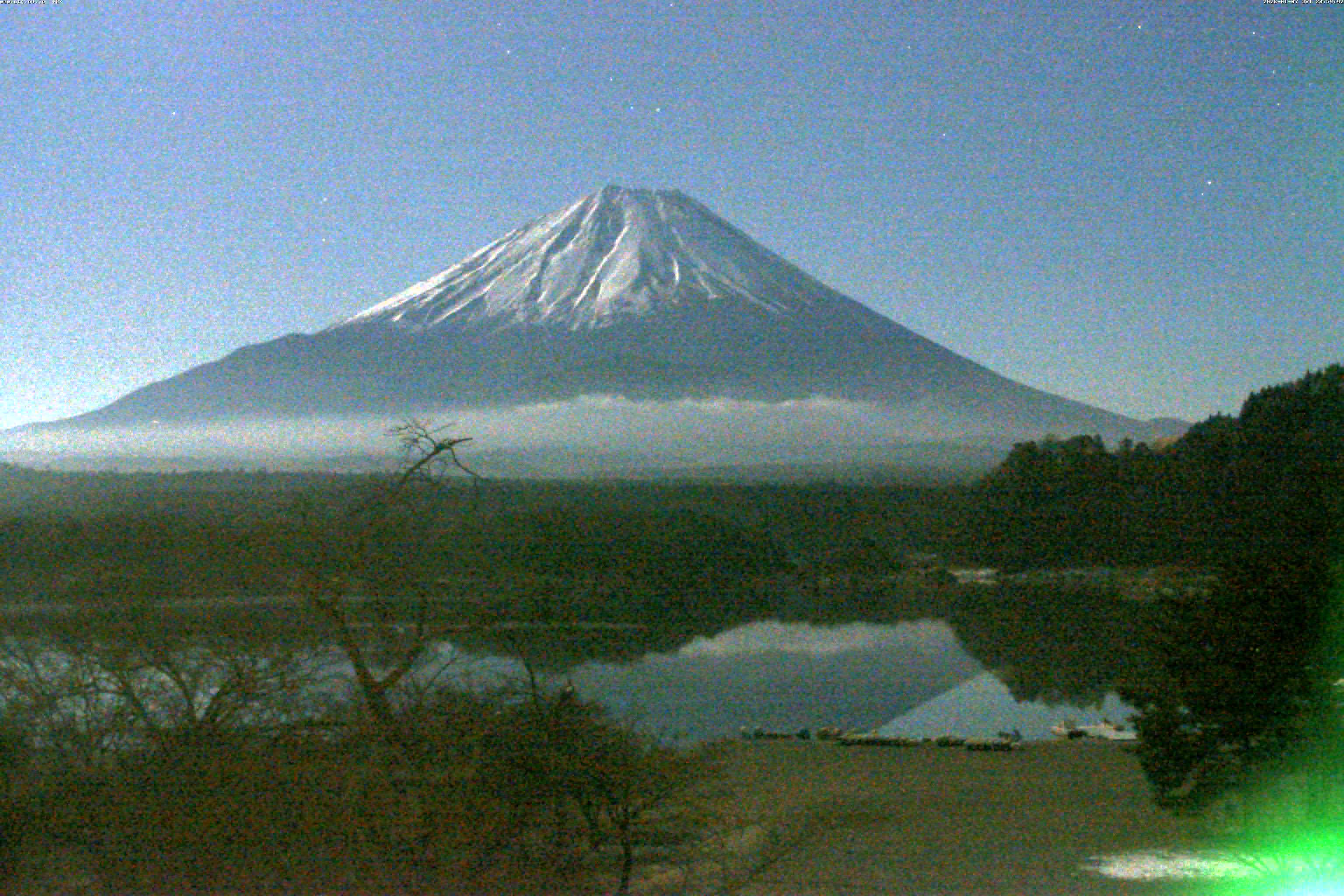 精進湖ライブカメラ