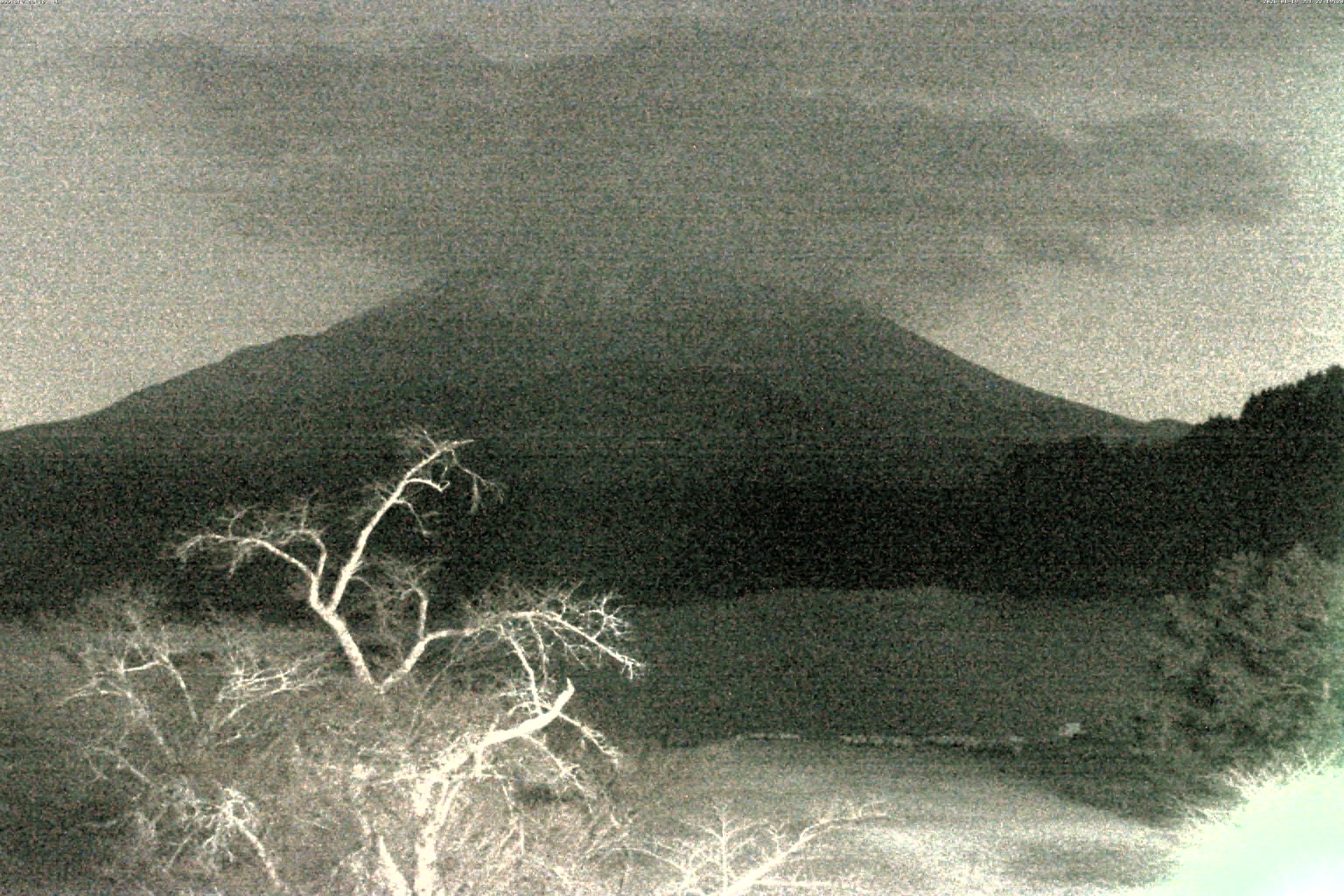 精進湖ライブカメラ