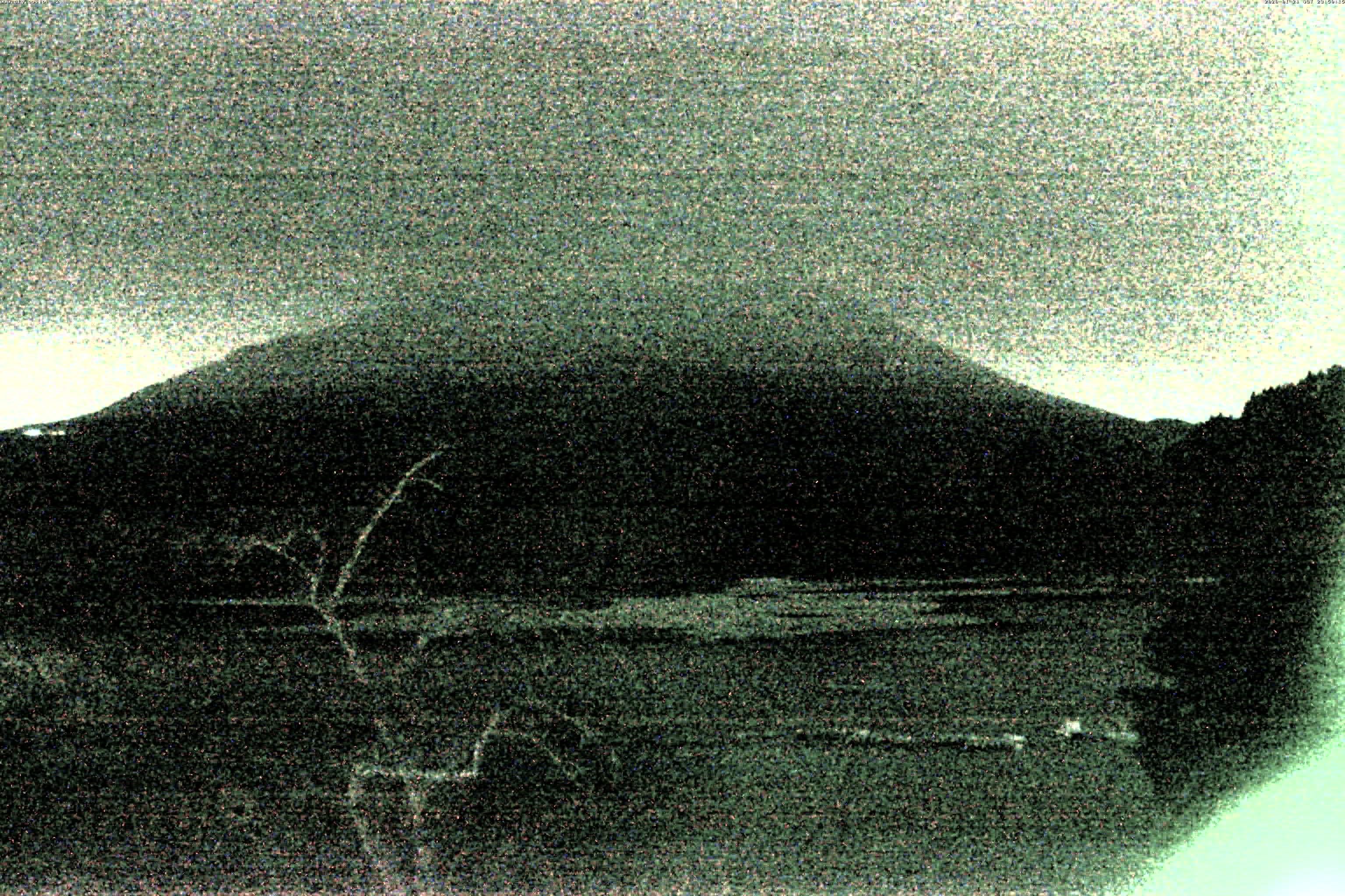 精進湖ライブカメラ