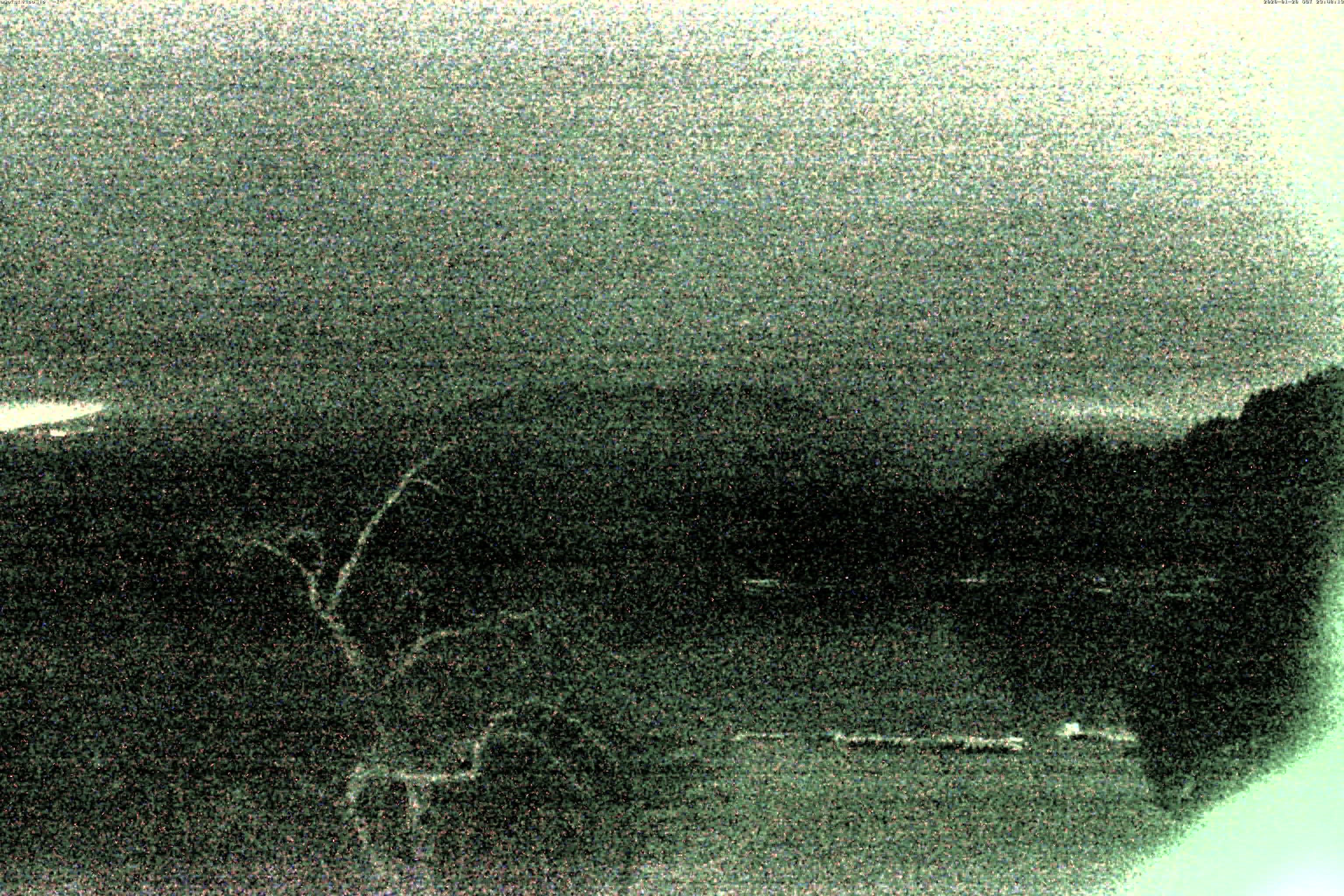 精進湖ライブカメラ