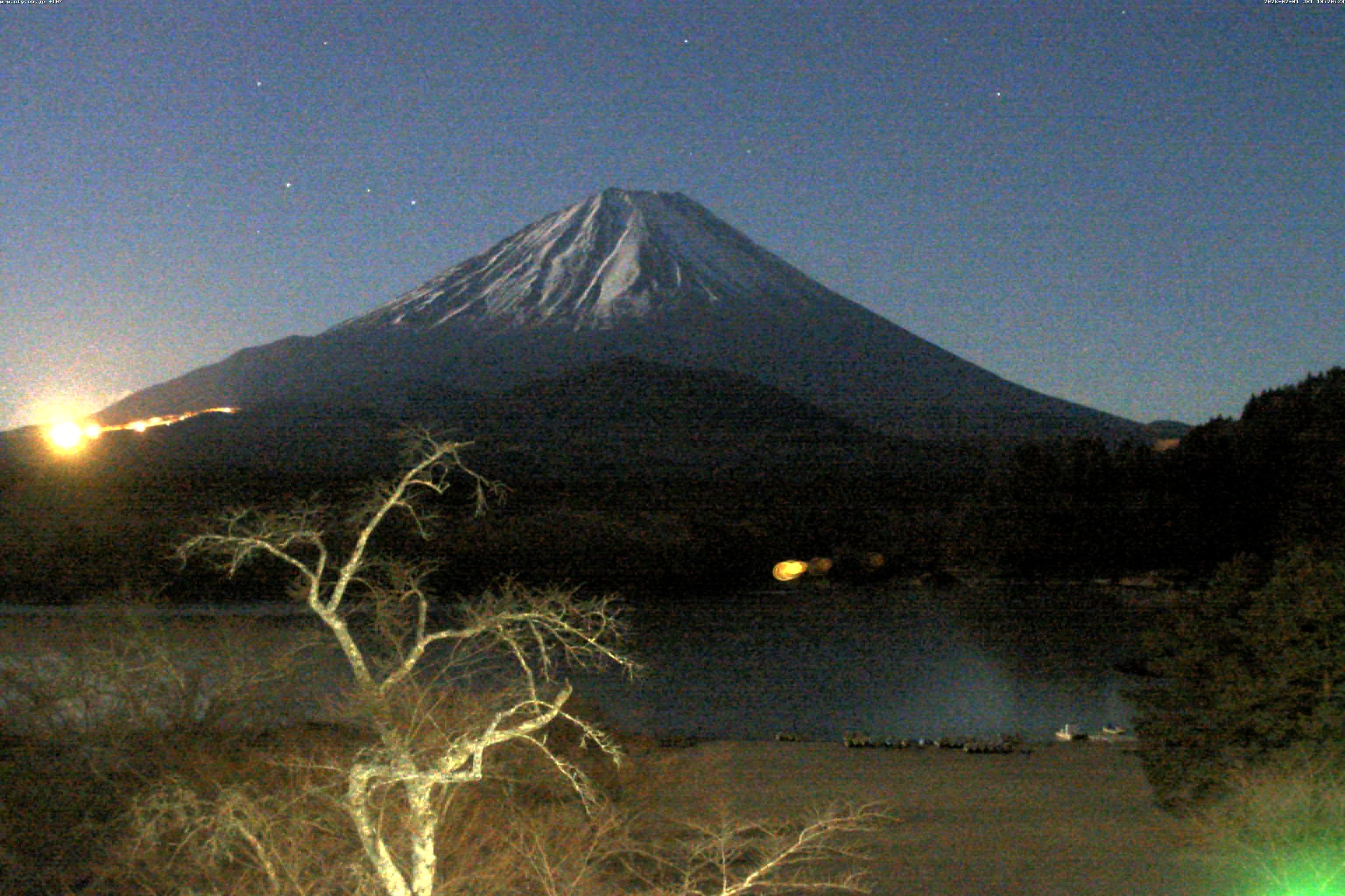 精進湖ライブカメラ