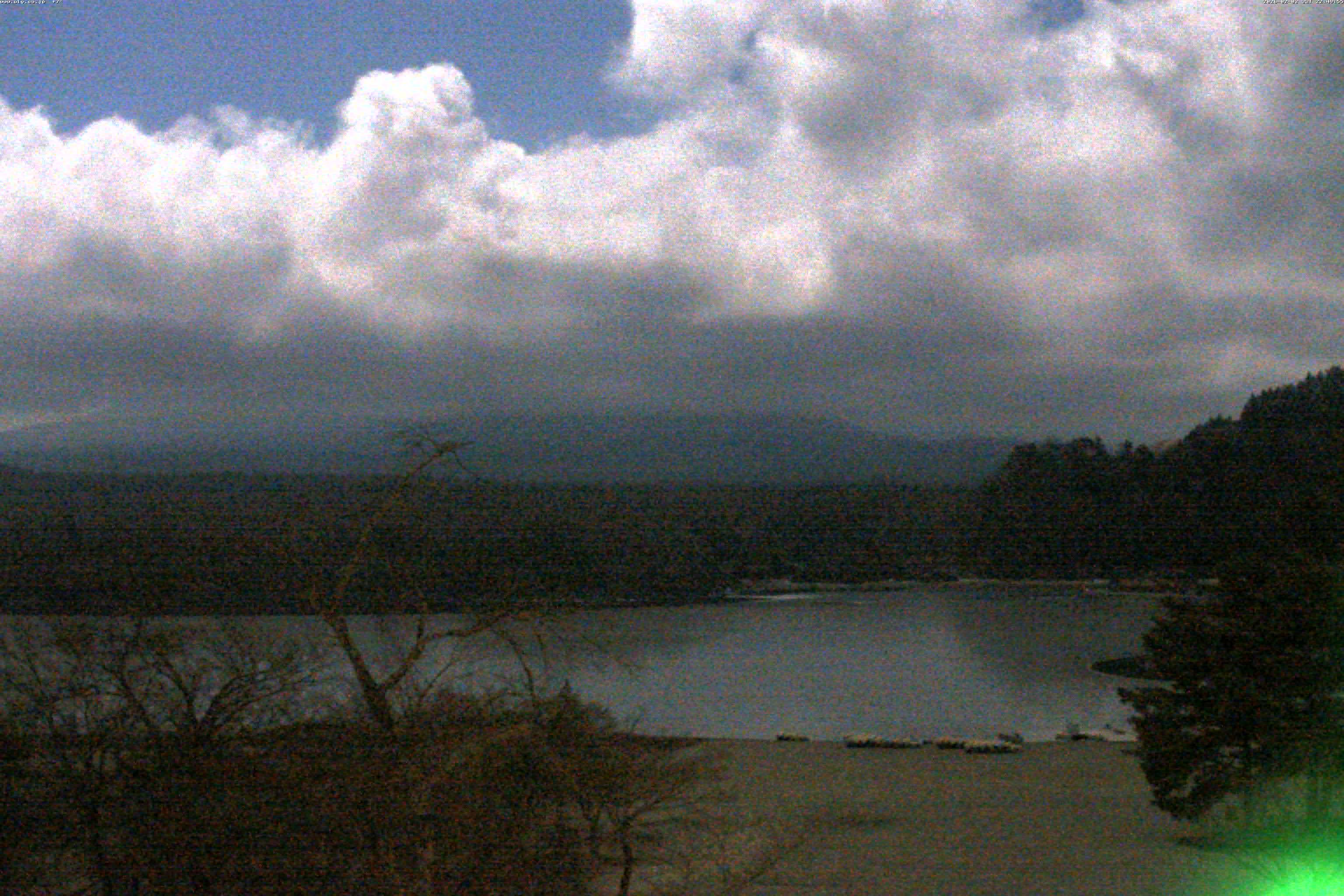 精進湖ライブカメラ