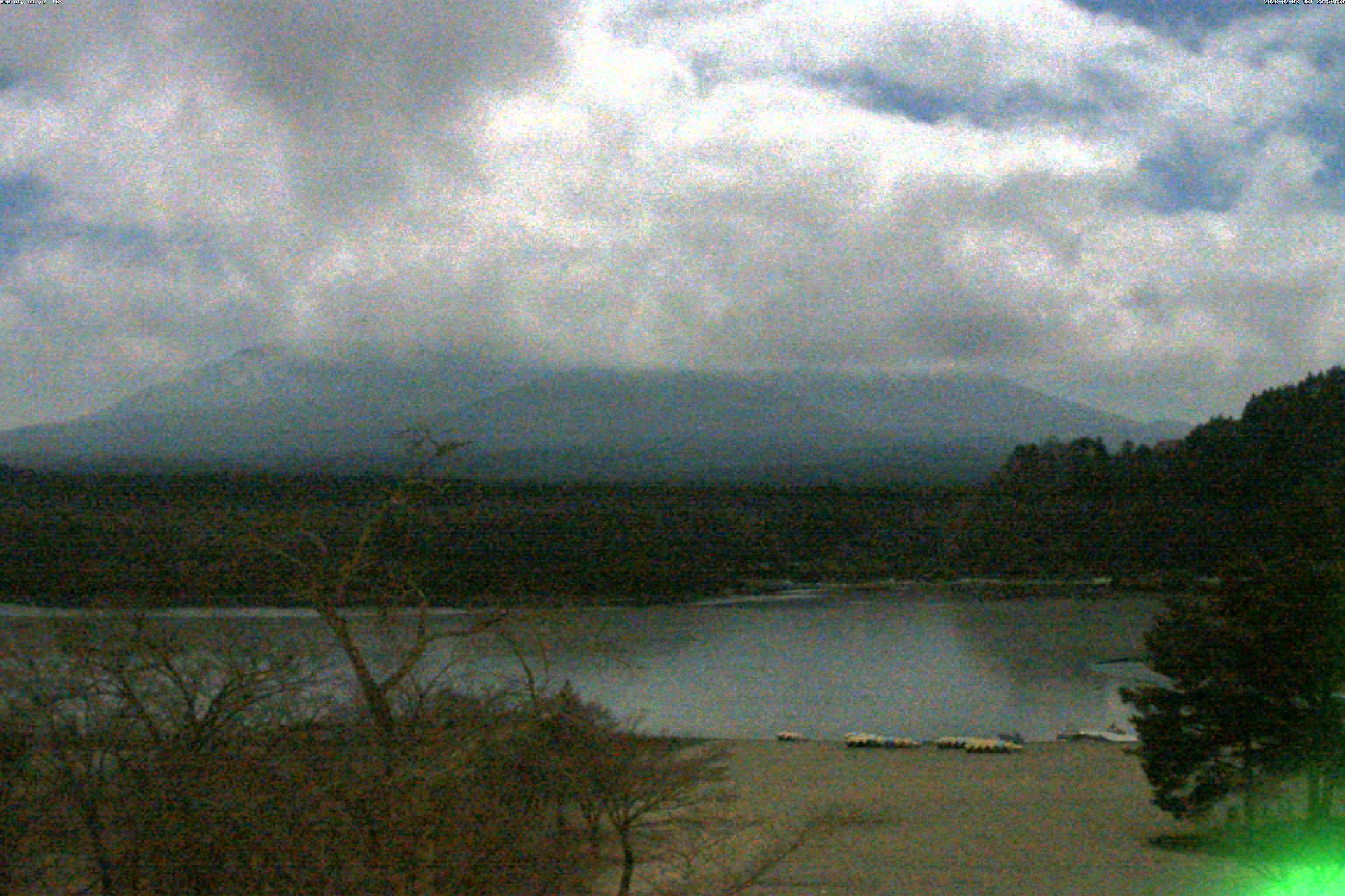 精進湖ライブカメラ