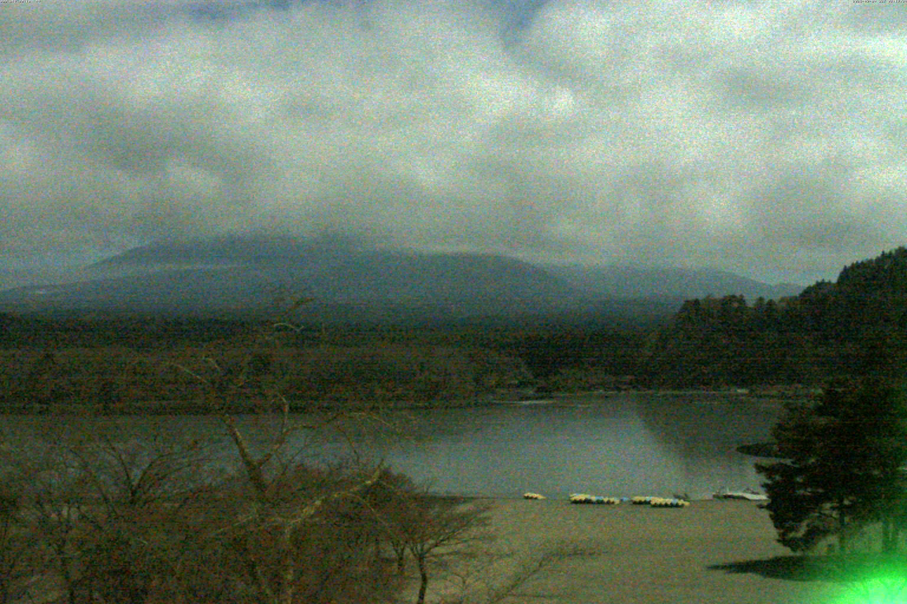 精進湖ライブカメラ