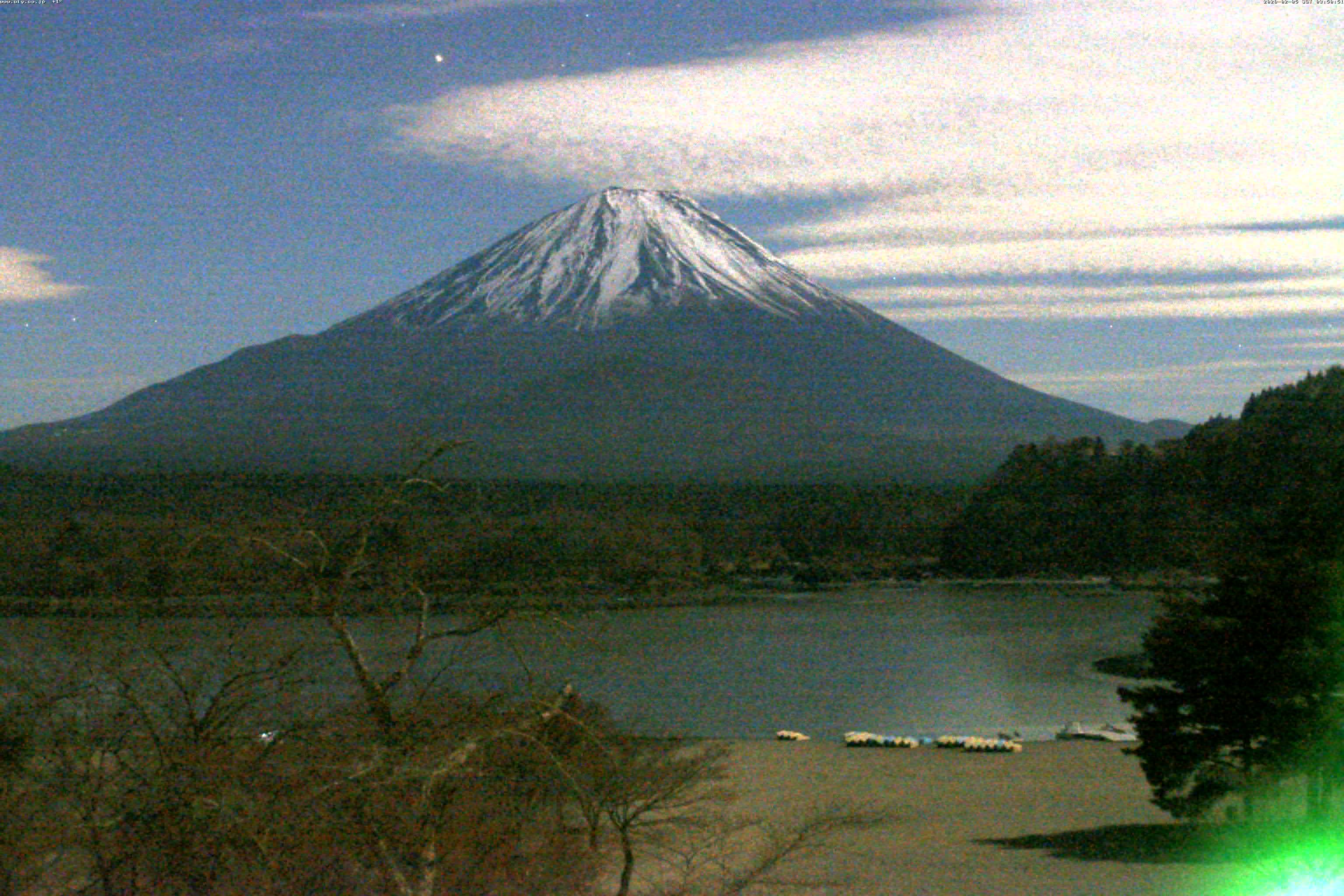 精進湖ライブカメラ