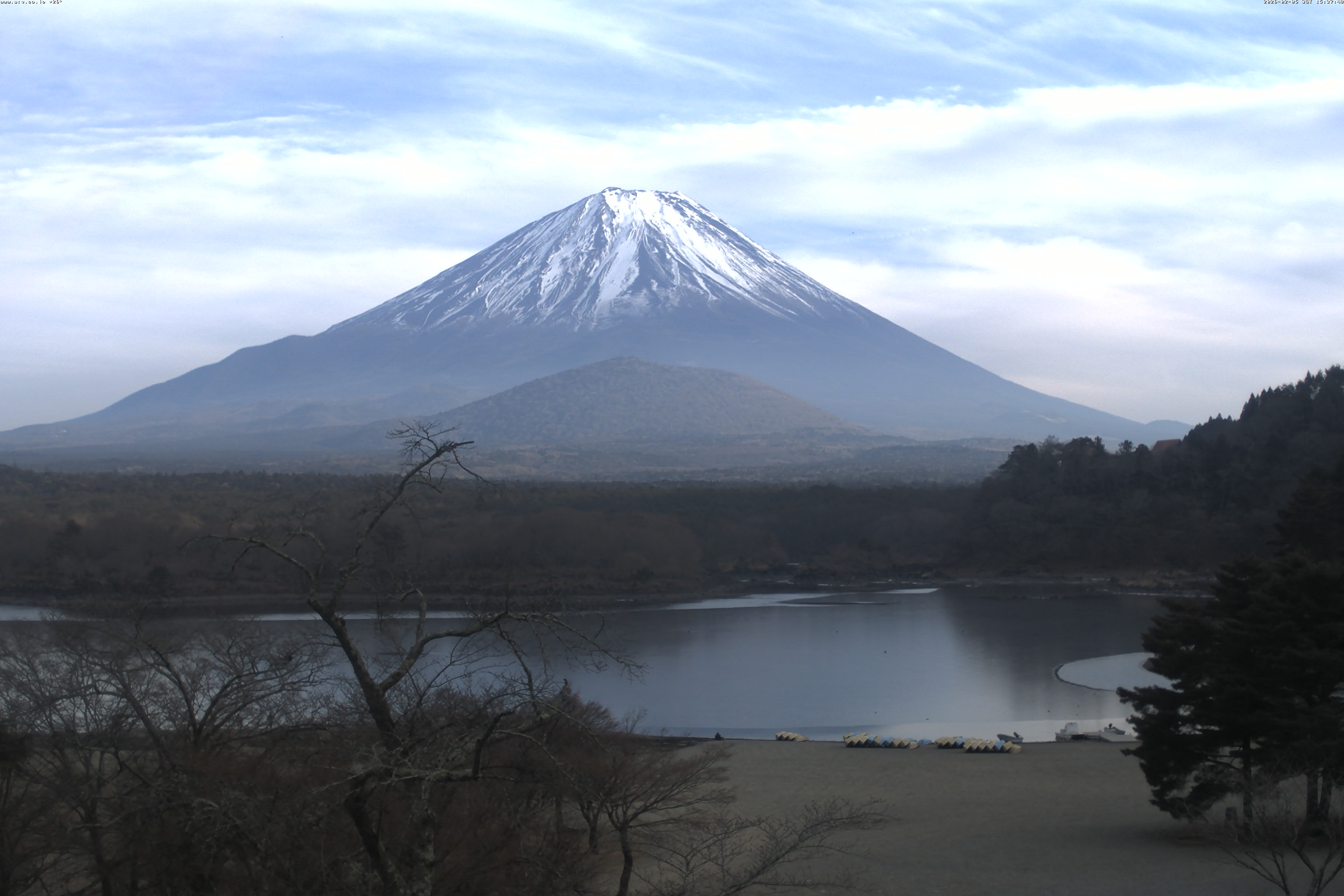 精進湖ライブカメラ