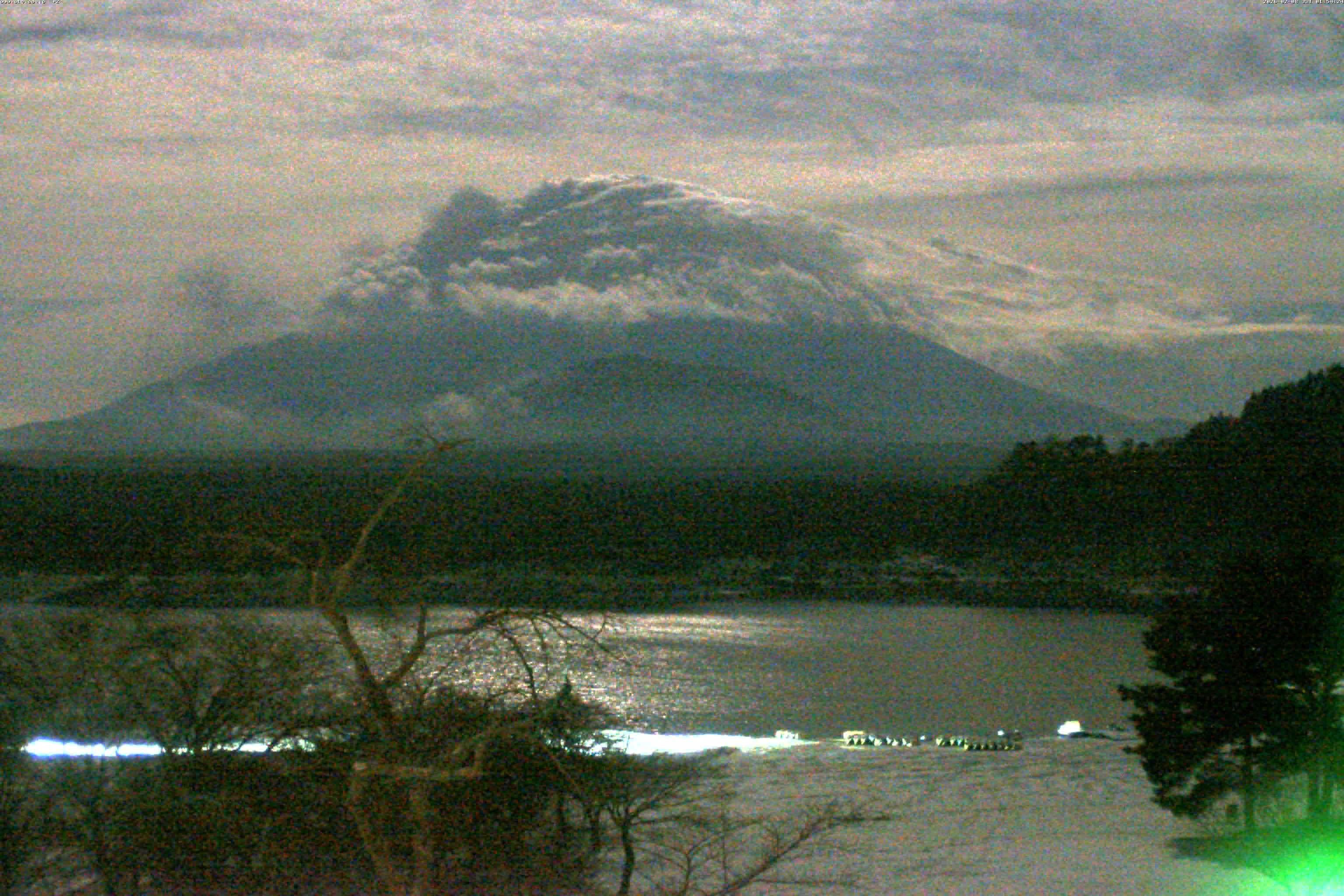 精進湖ライブカメラ