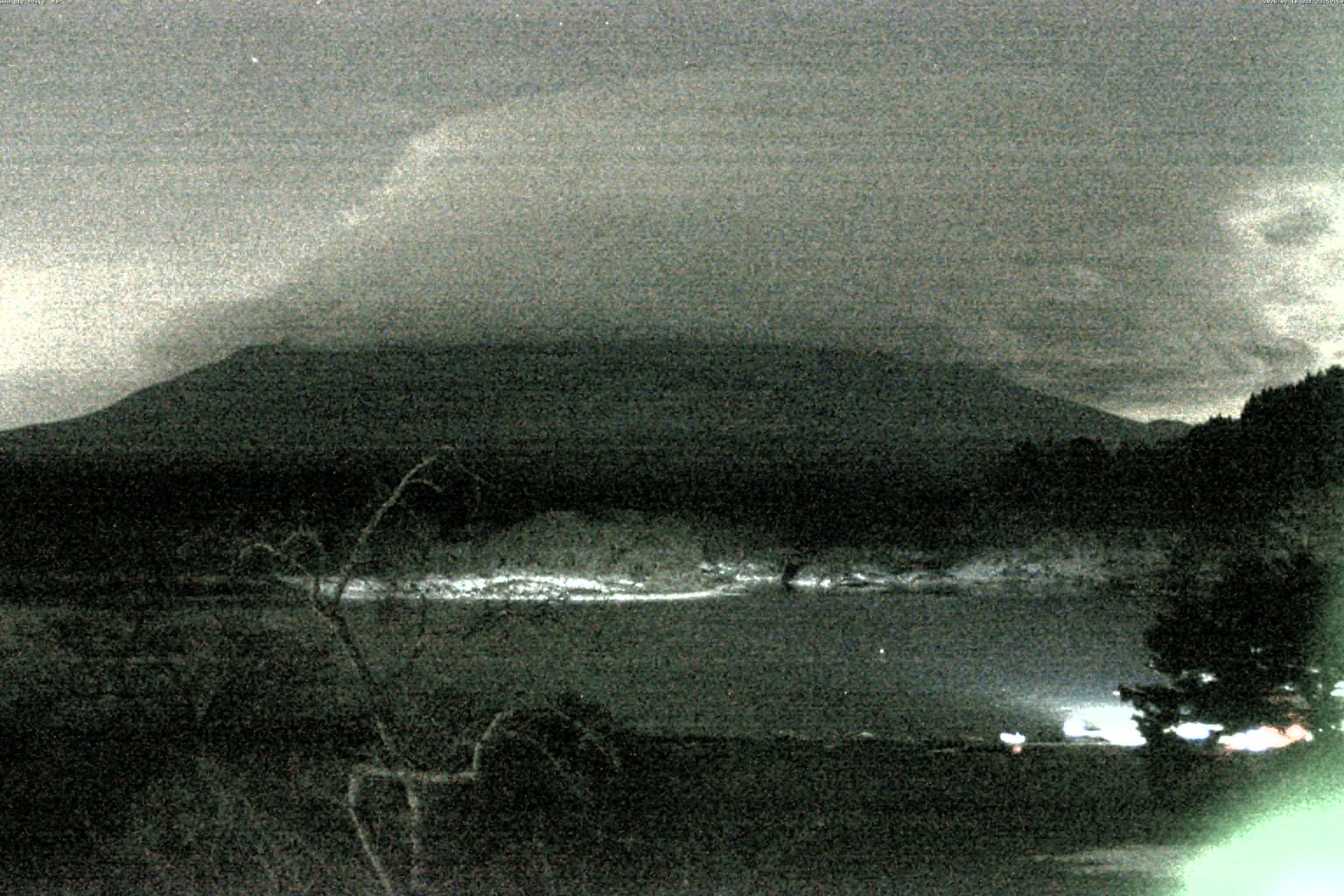 精進湖ライブカメラ