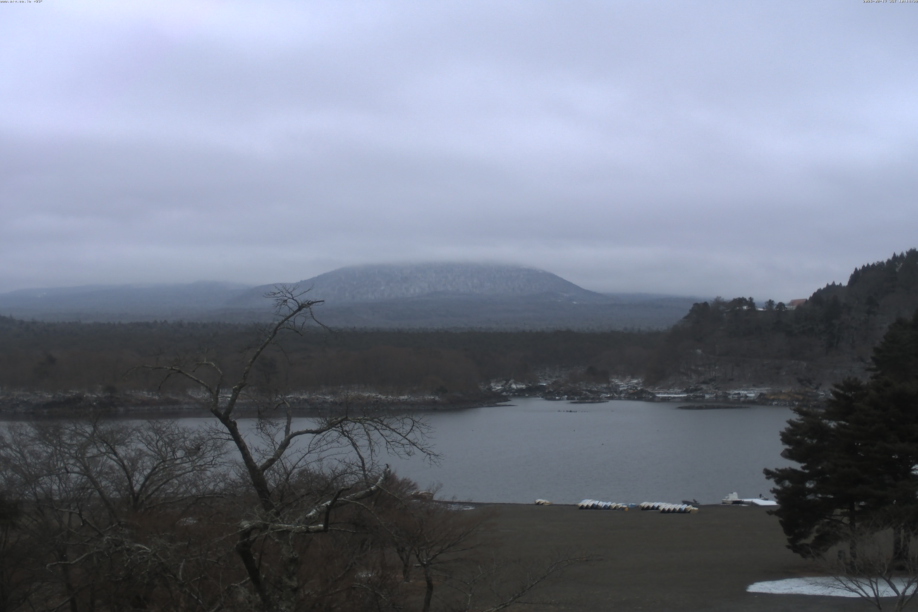 精進湖ライブカメラ