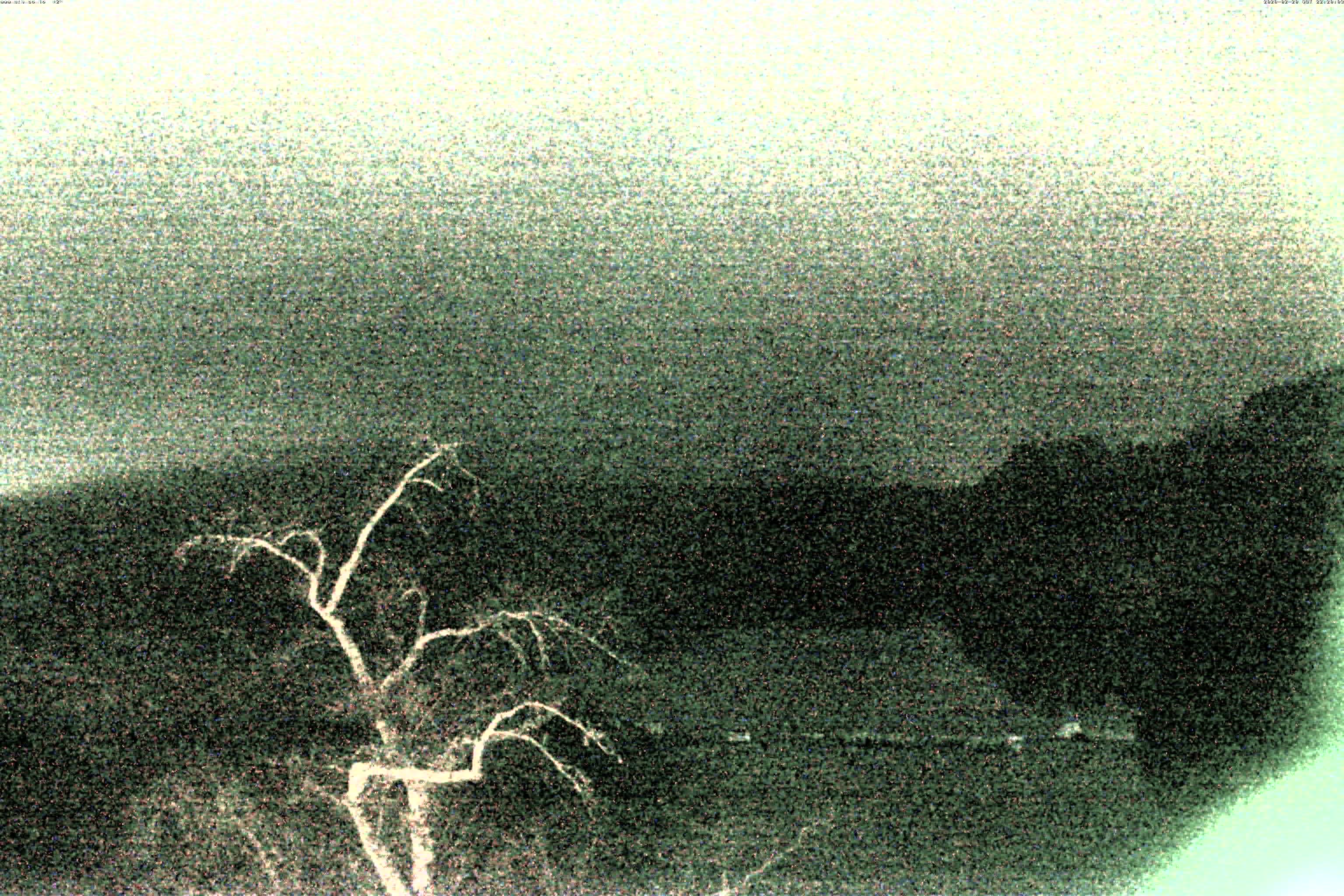 精進湖ライブカメラ