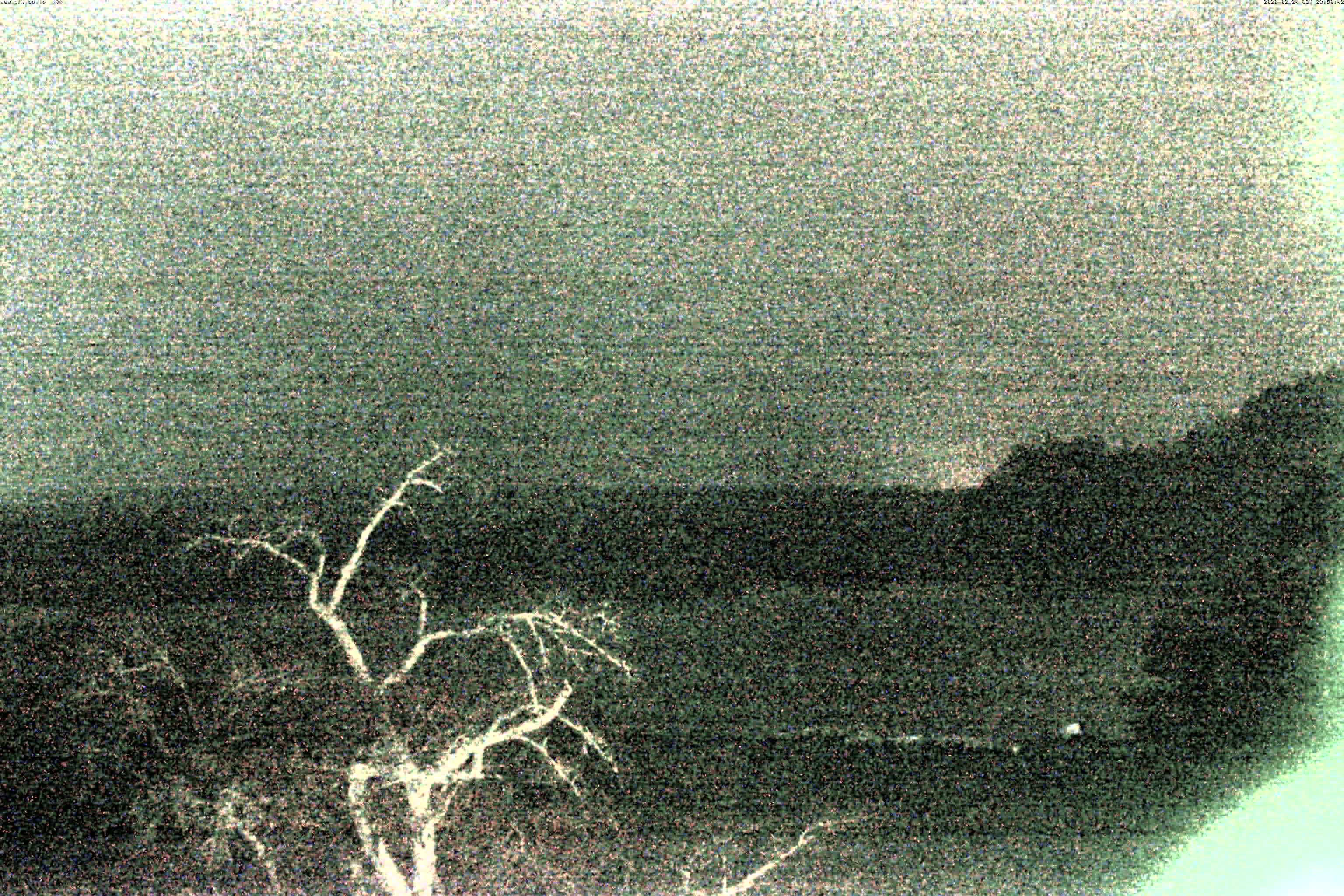 精進湖ライブカメラ