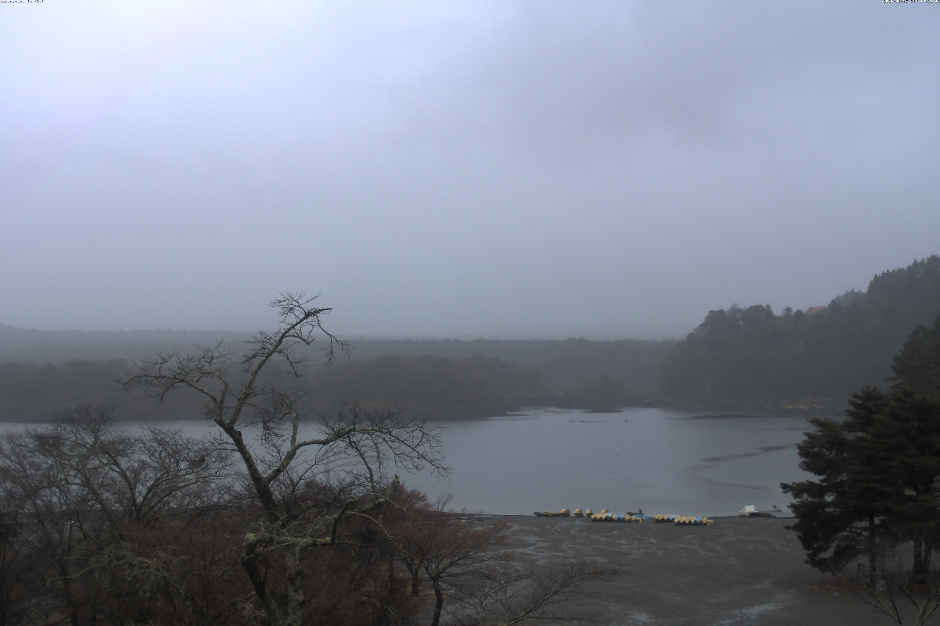 精進湖ライブカメラ