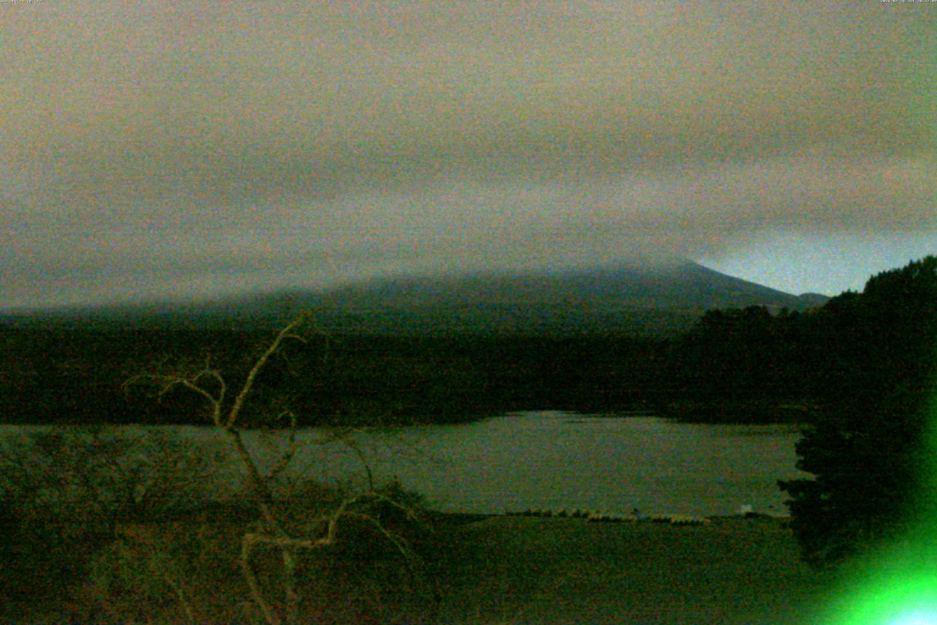 精進湖ライブカメラ