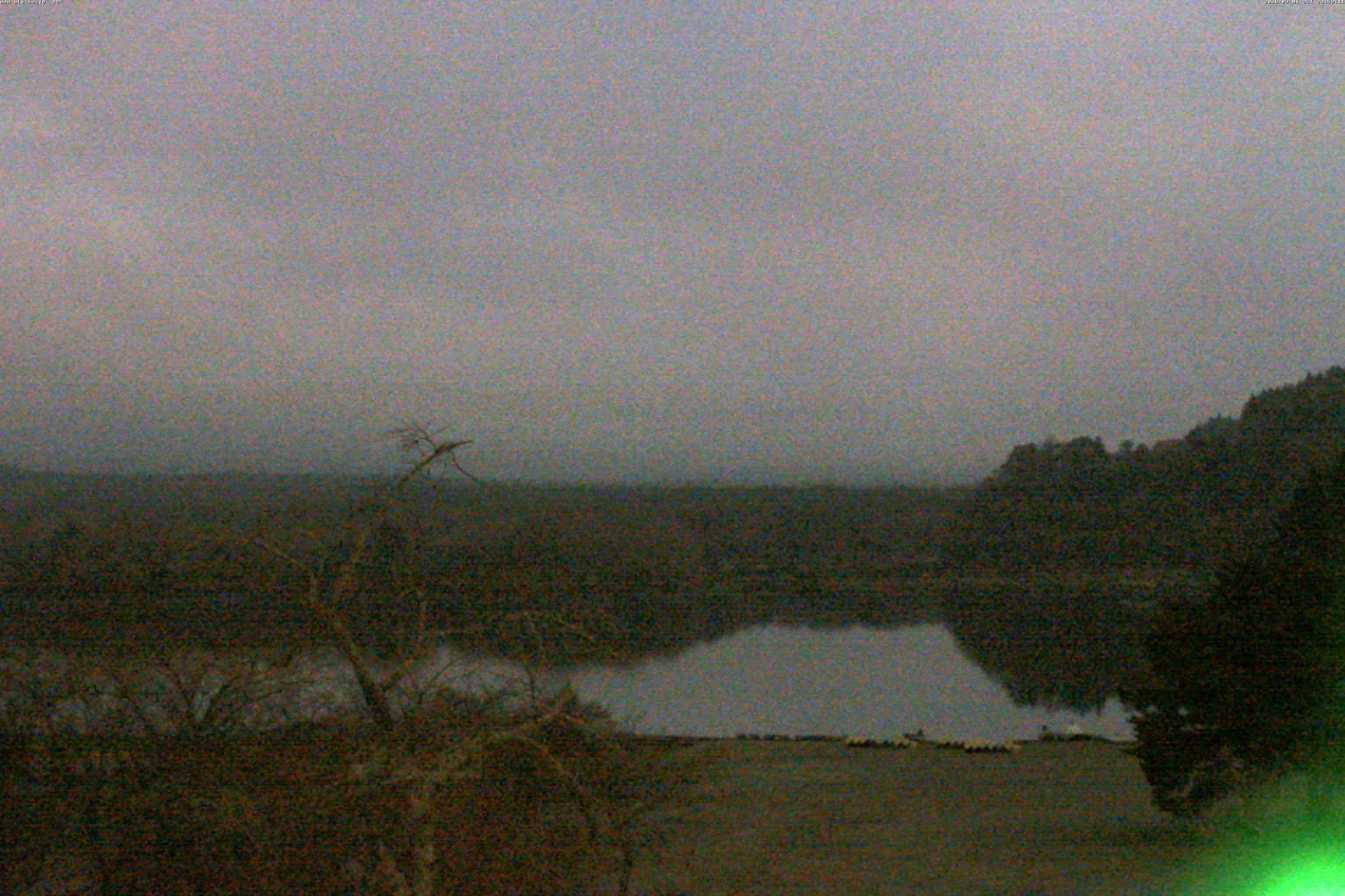 精進湖ライブカメラ