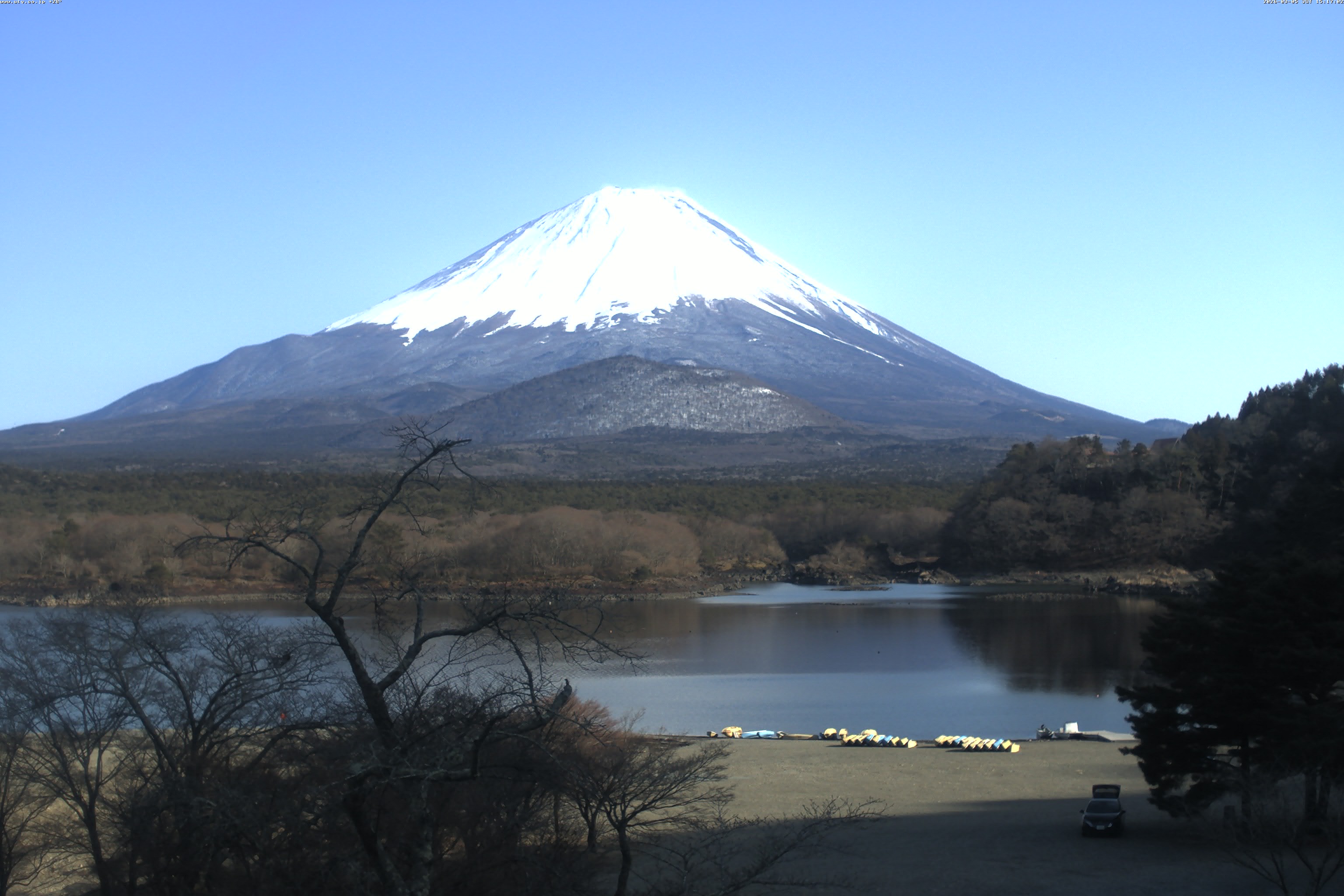 精進湖ライブカメラ