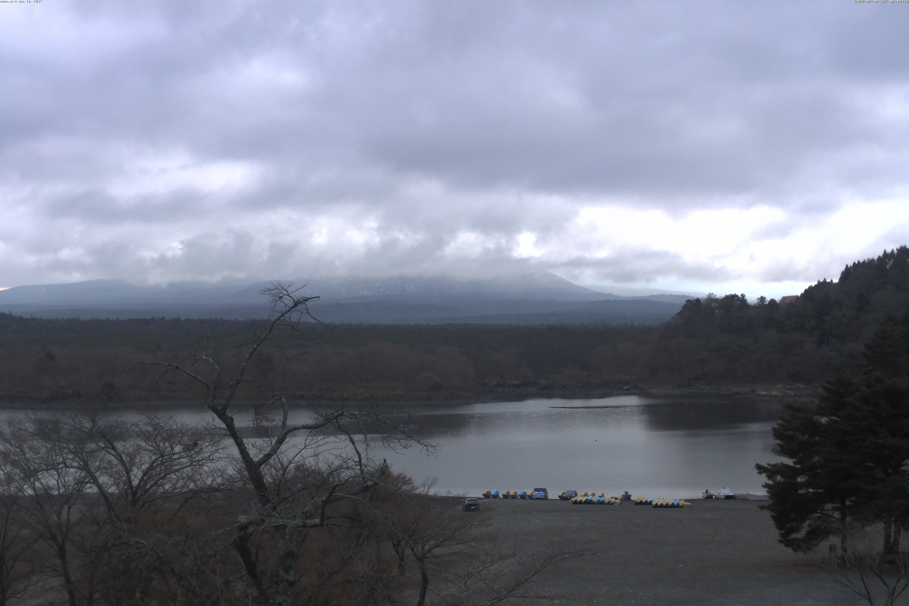 精進湖ライブカメラ