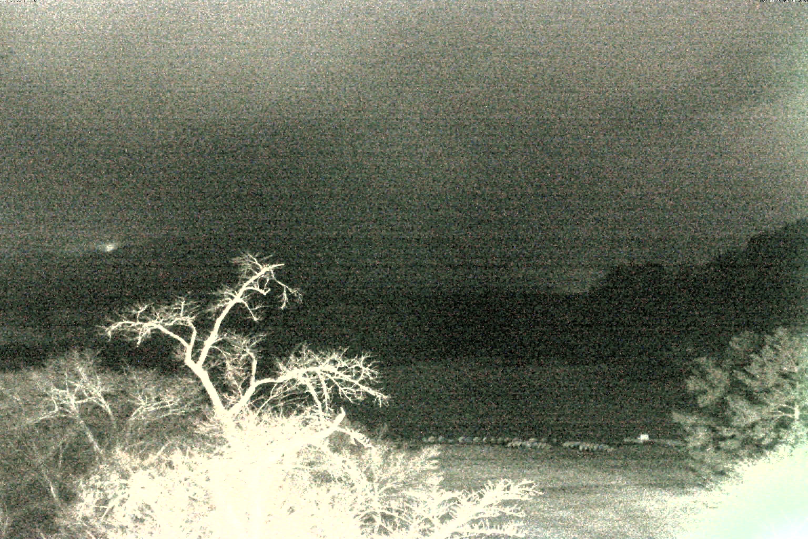 精進湖ライブカメラ