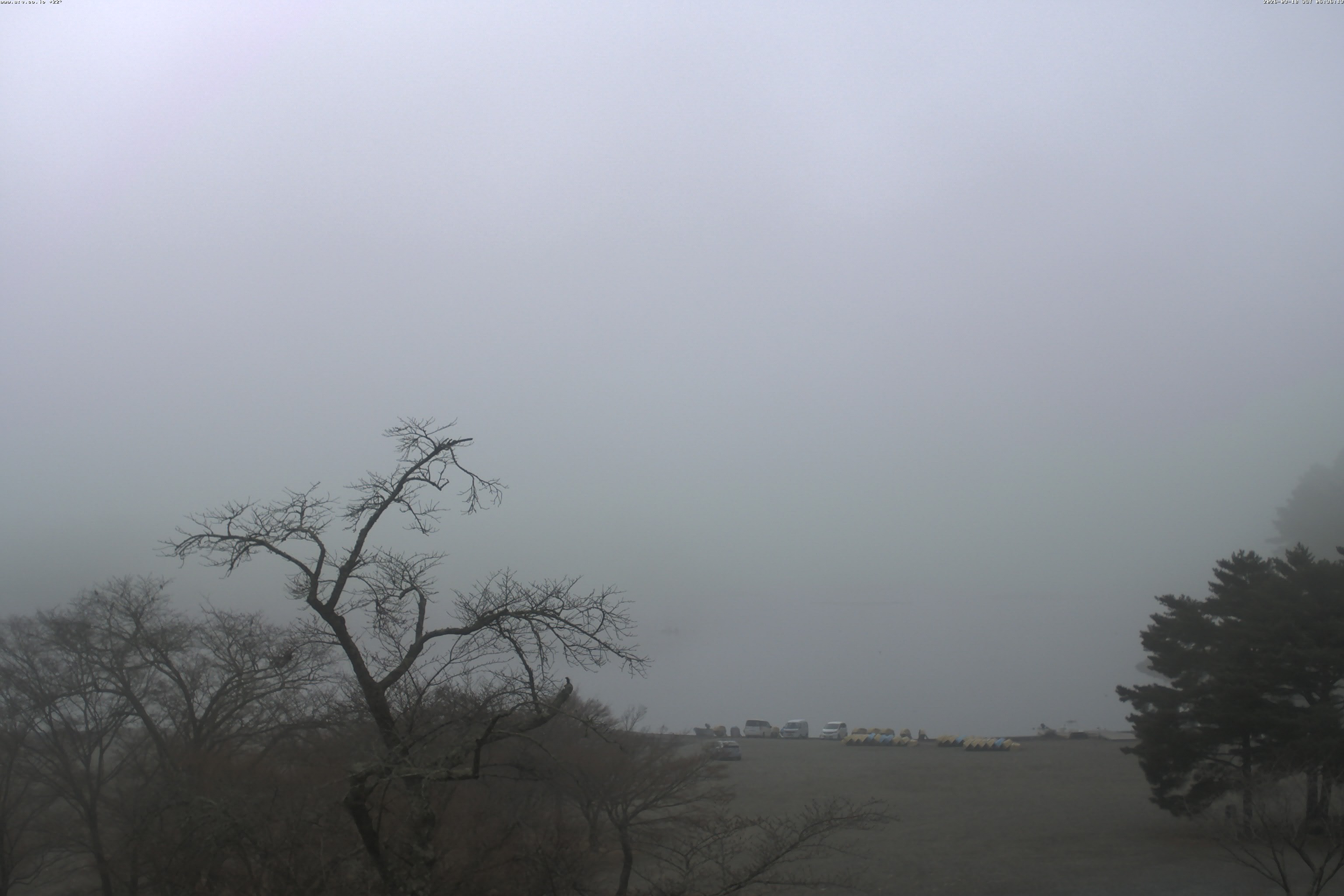 精進湖ライブカメラ