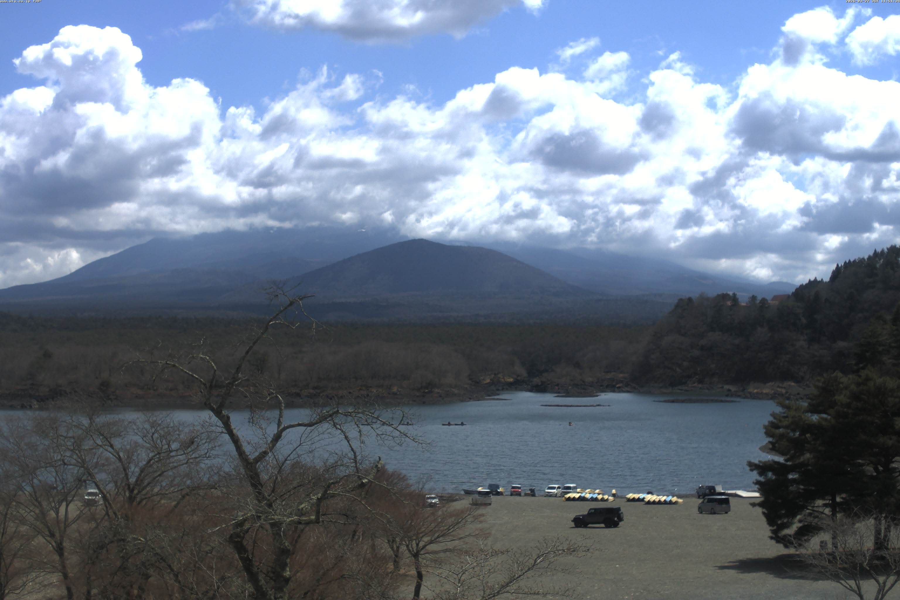 精進湖ライブカメラ