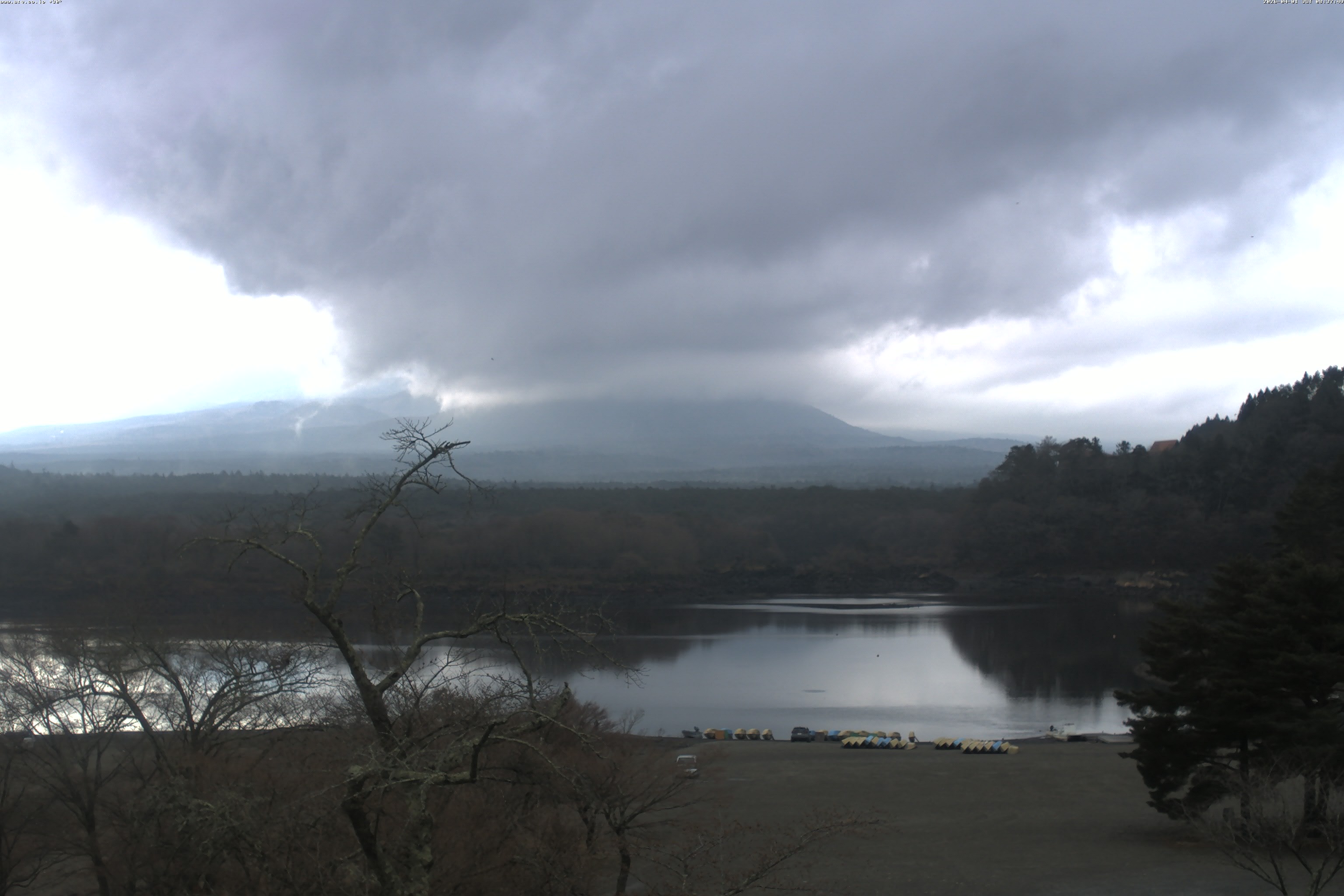 精進湖ライブカメラ