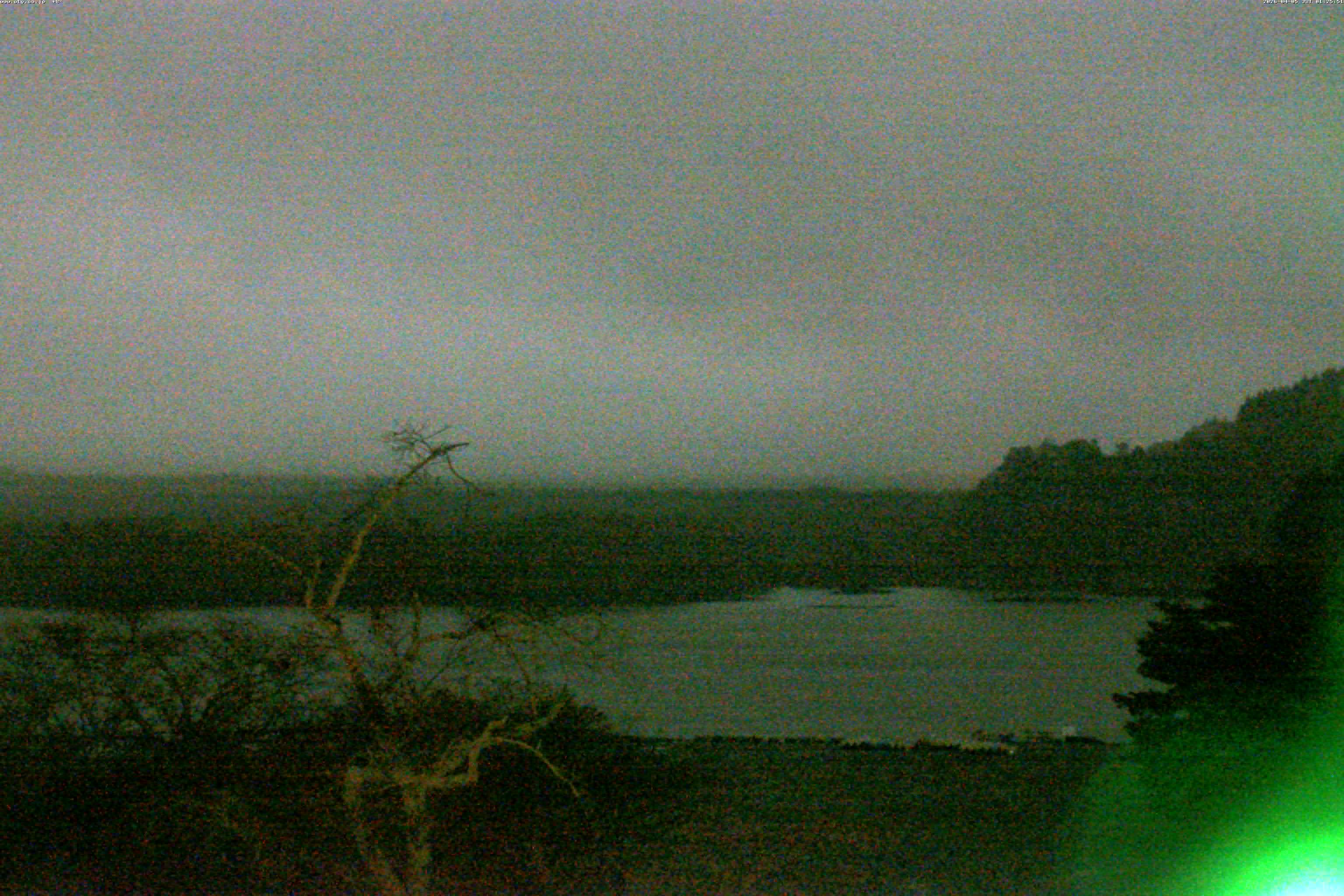 精進湖ライブカメラ