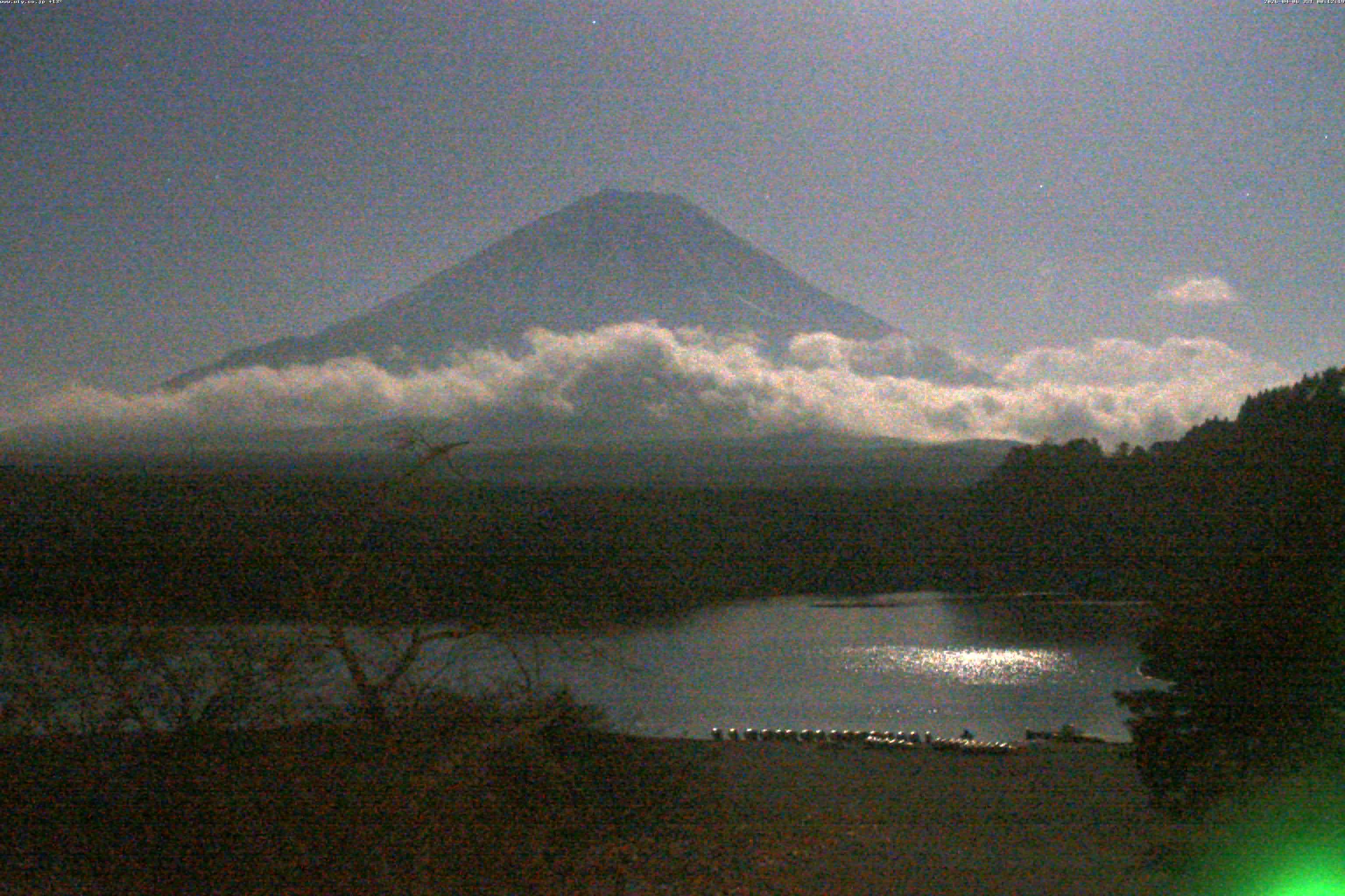 精進湖ライブカメラ