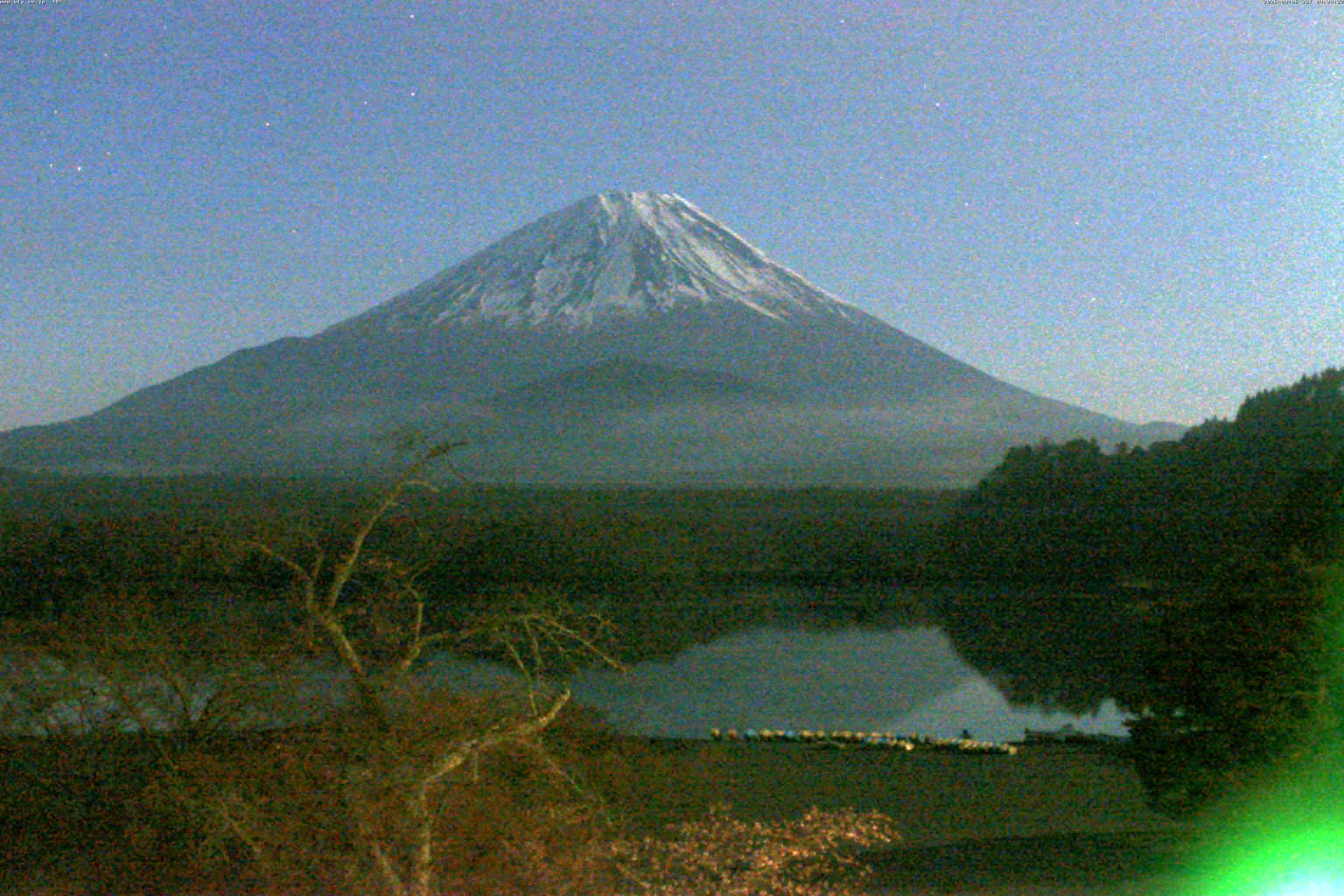 精進湖ライブカメラ