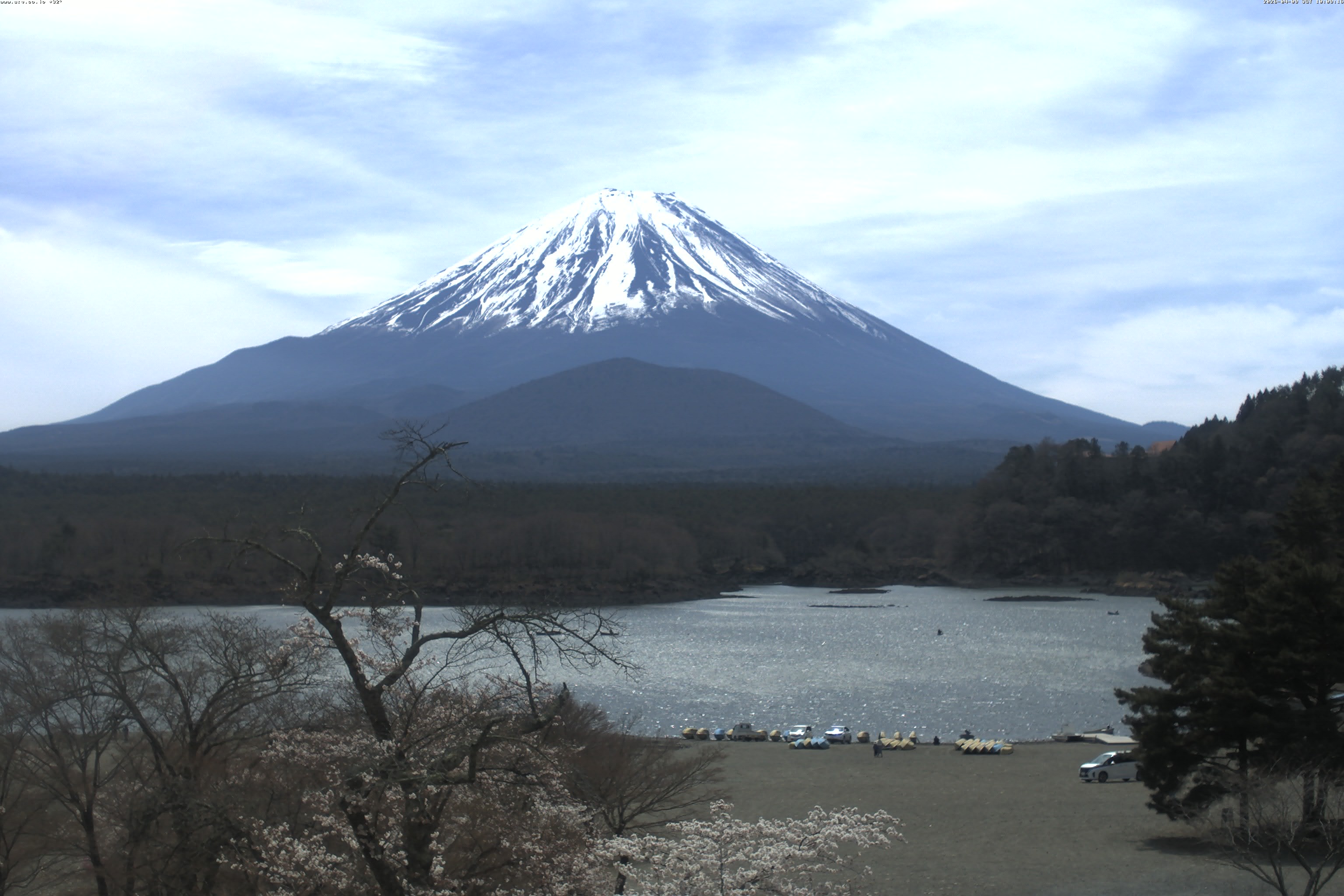 精進湖ライブカメラ