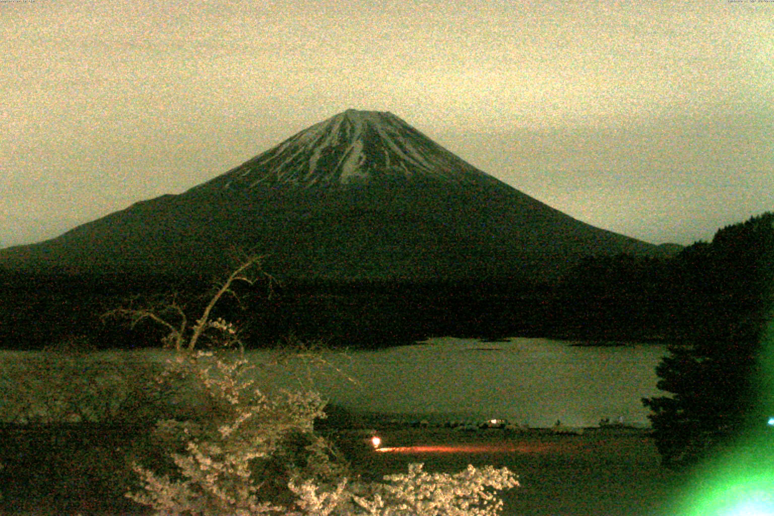 精進湖ライブカメラ