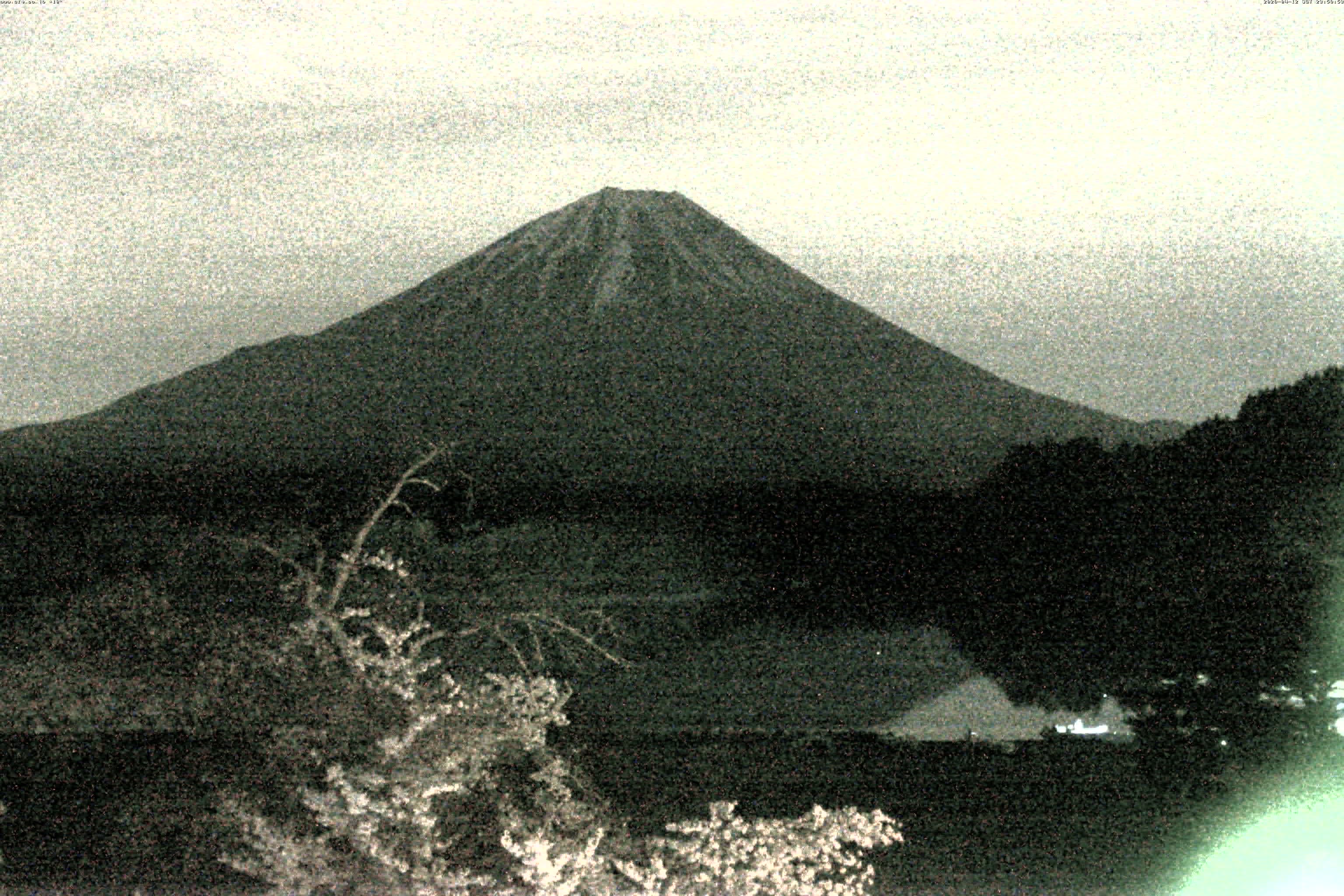 精進湖ライブカメラ