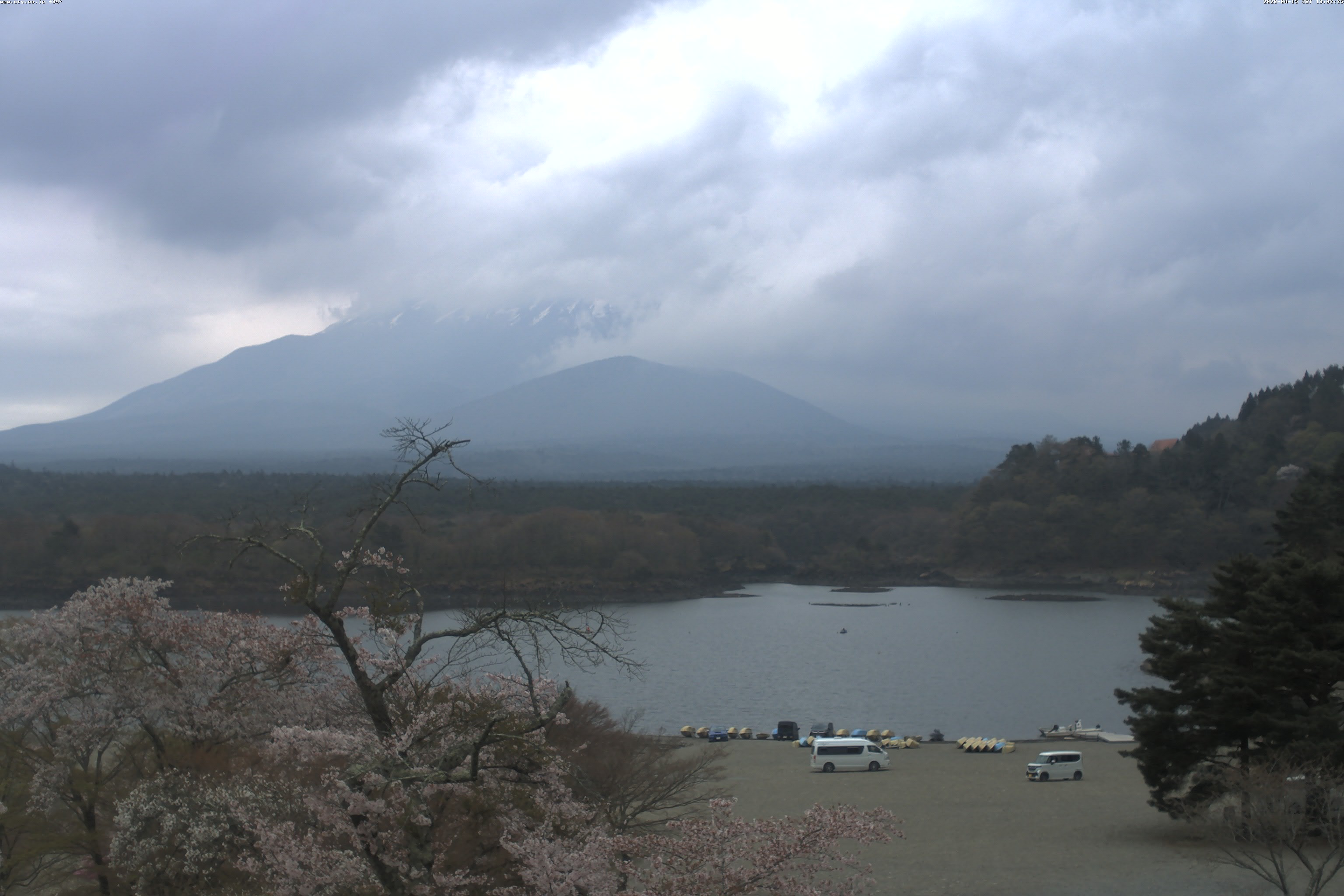 精進湖ライブカメラ