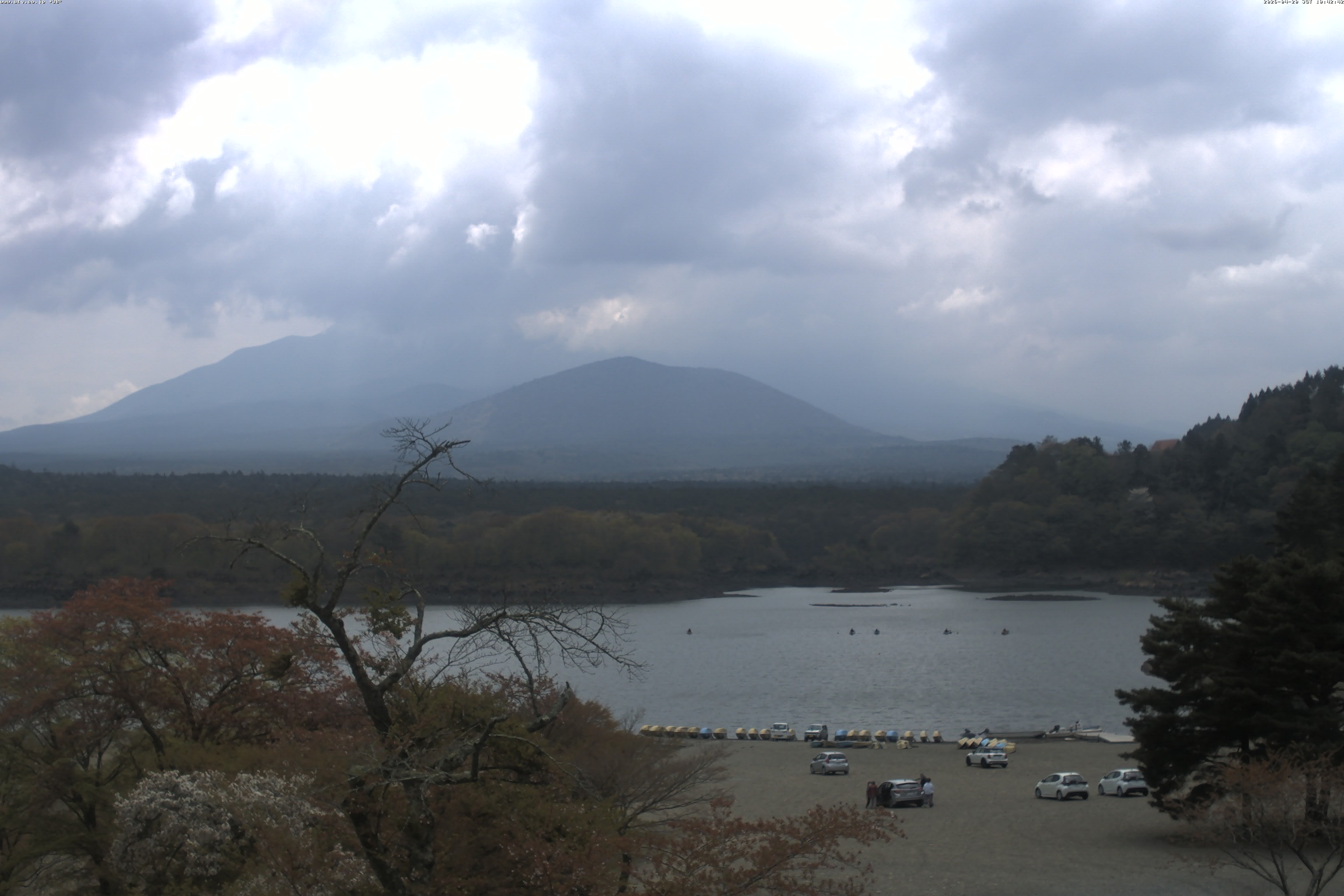 精進湖ライブカメラ