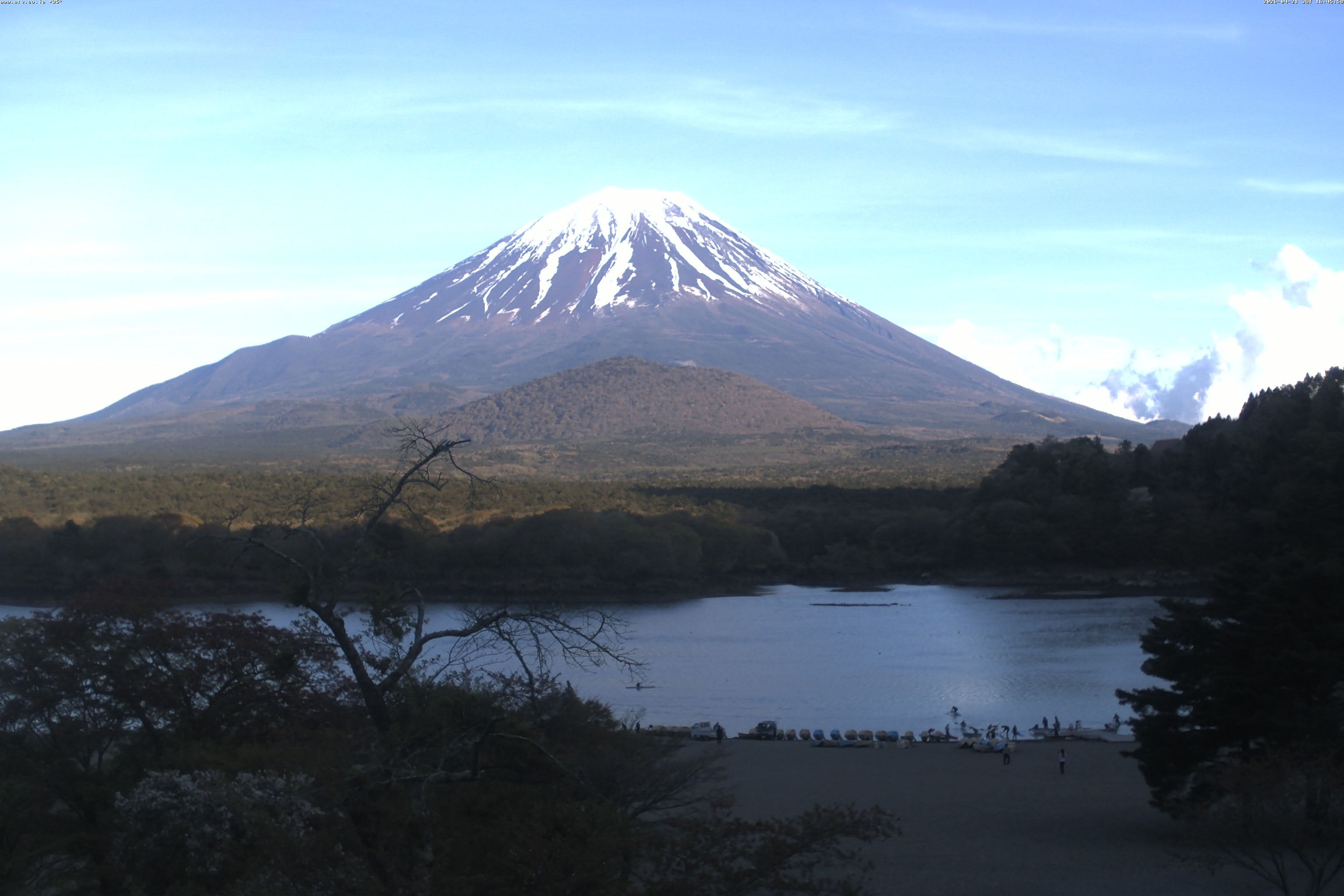 精進湖ライブカメラ