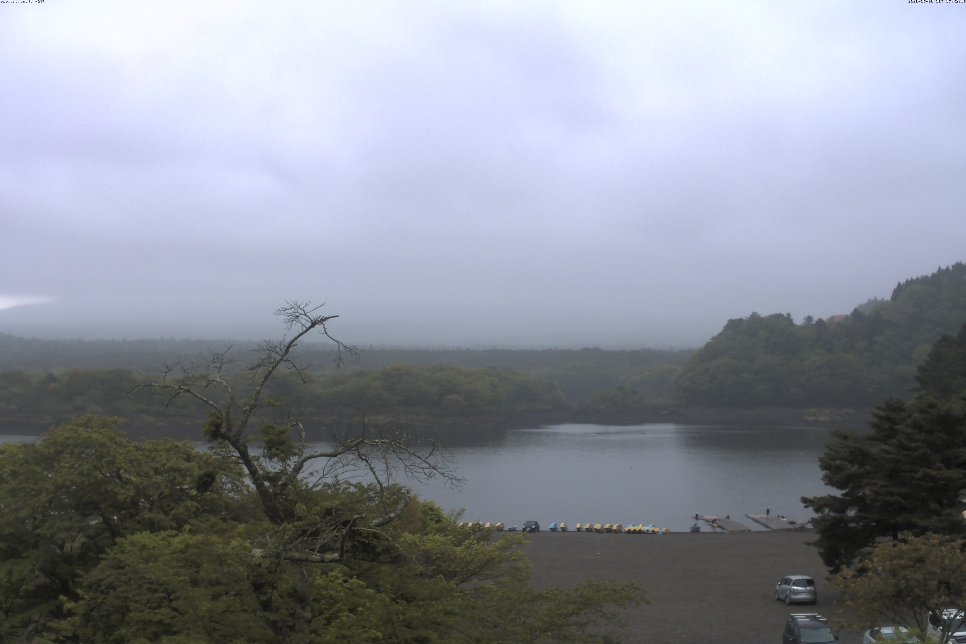 精進湖ライブカメラ
