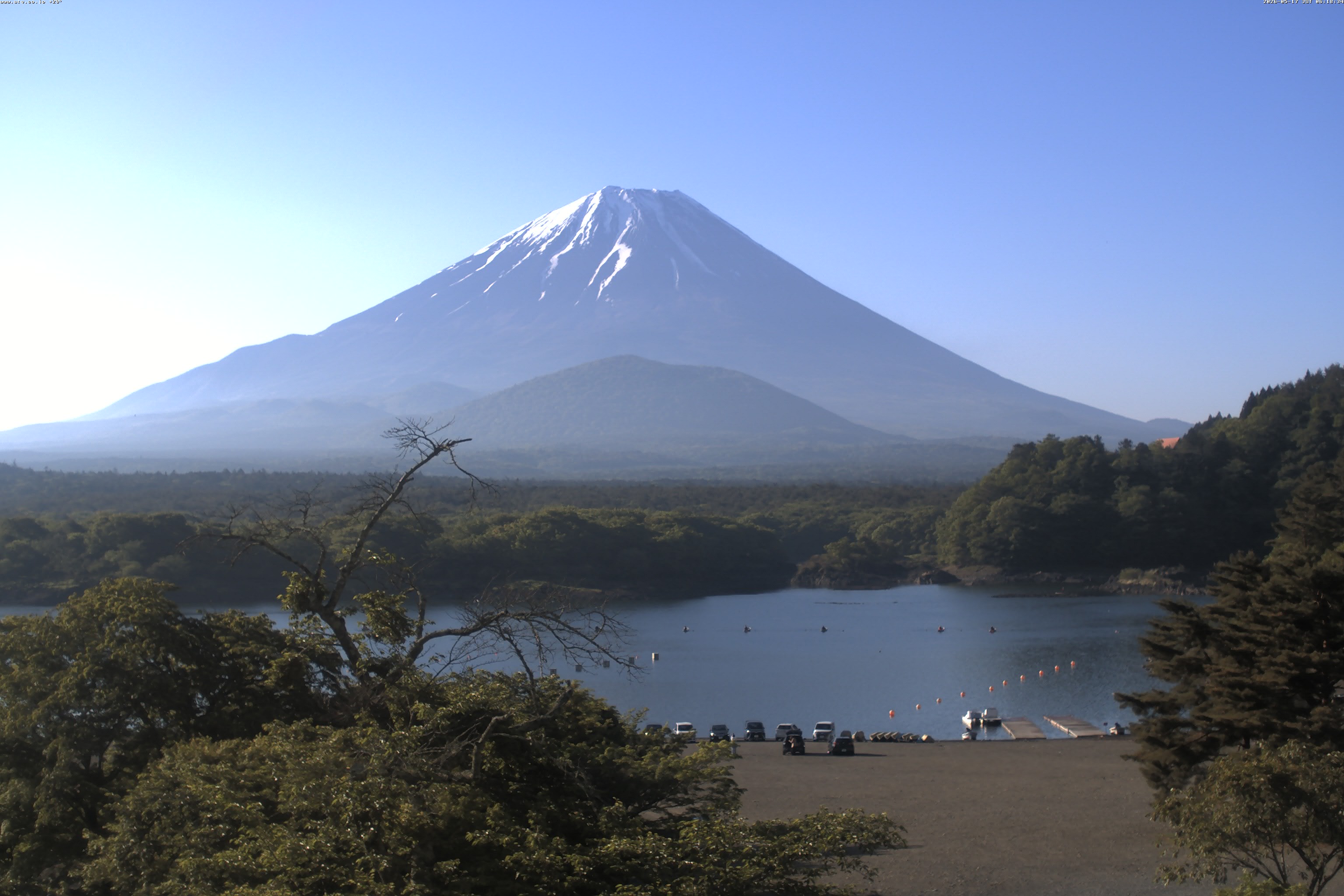 精進湖ライブカメラ