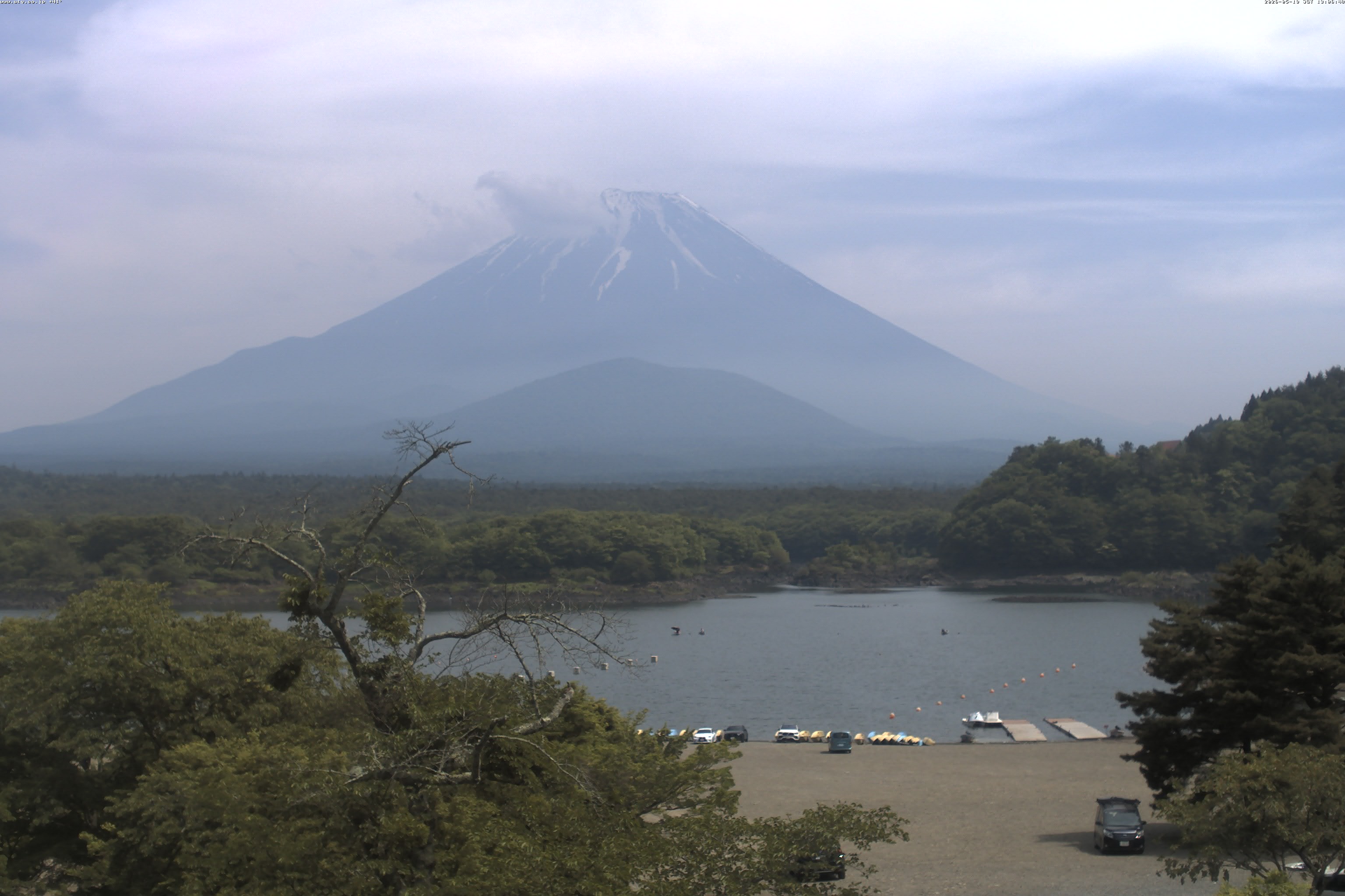 精進湖ライブカメラ