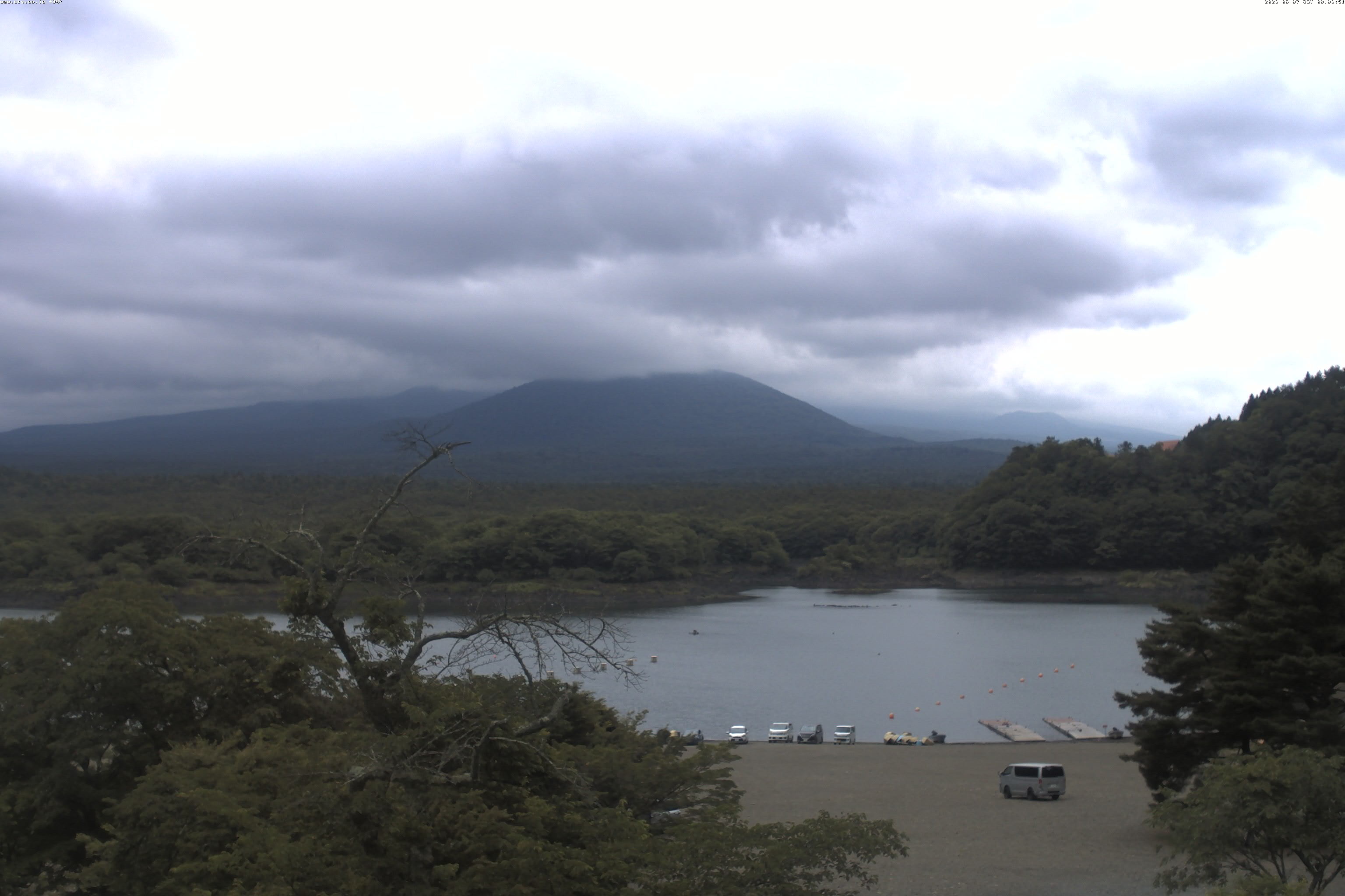 精進湖ライブカメラ