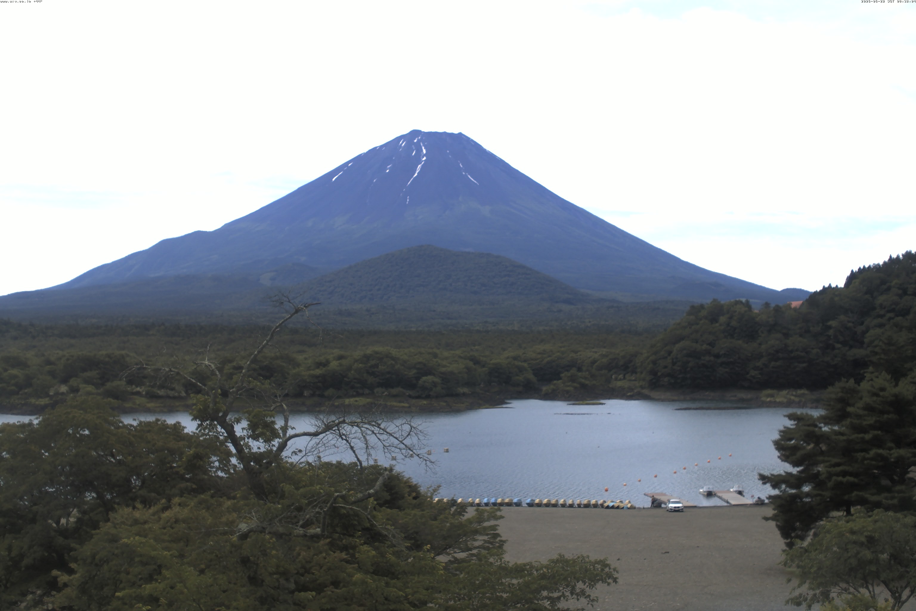 精進湖ライブカメラ
