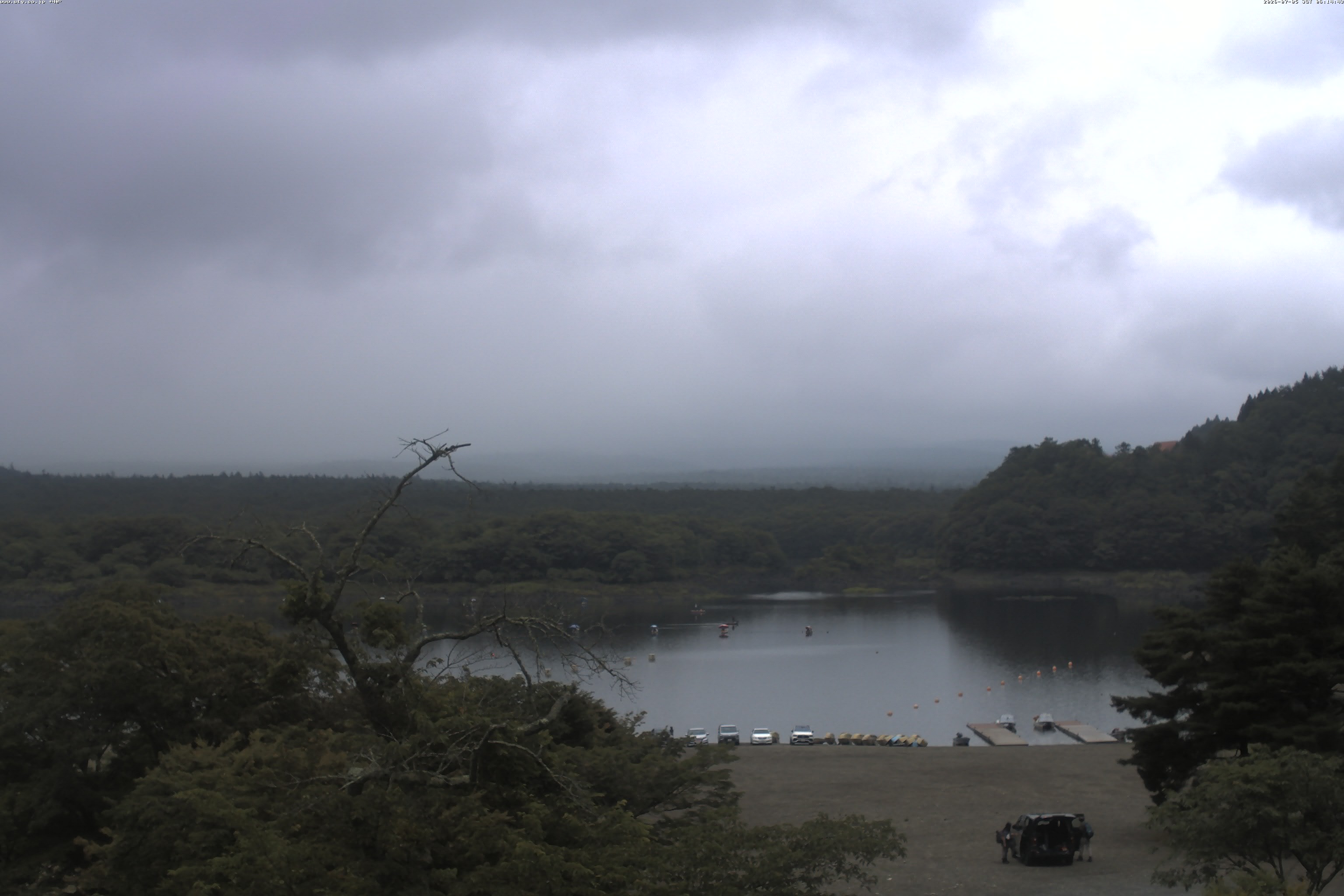 精進湖ライブカメラ