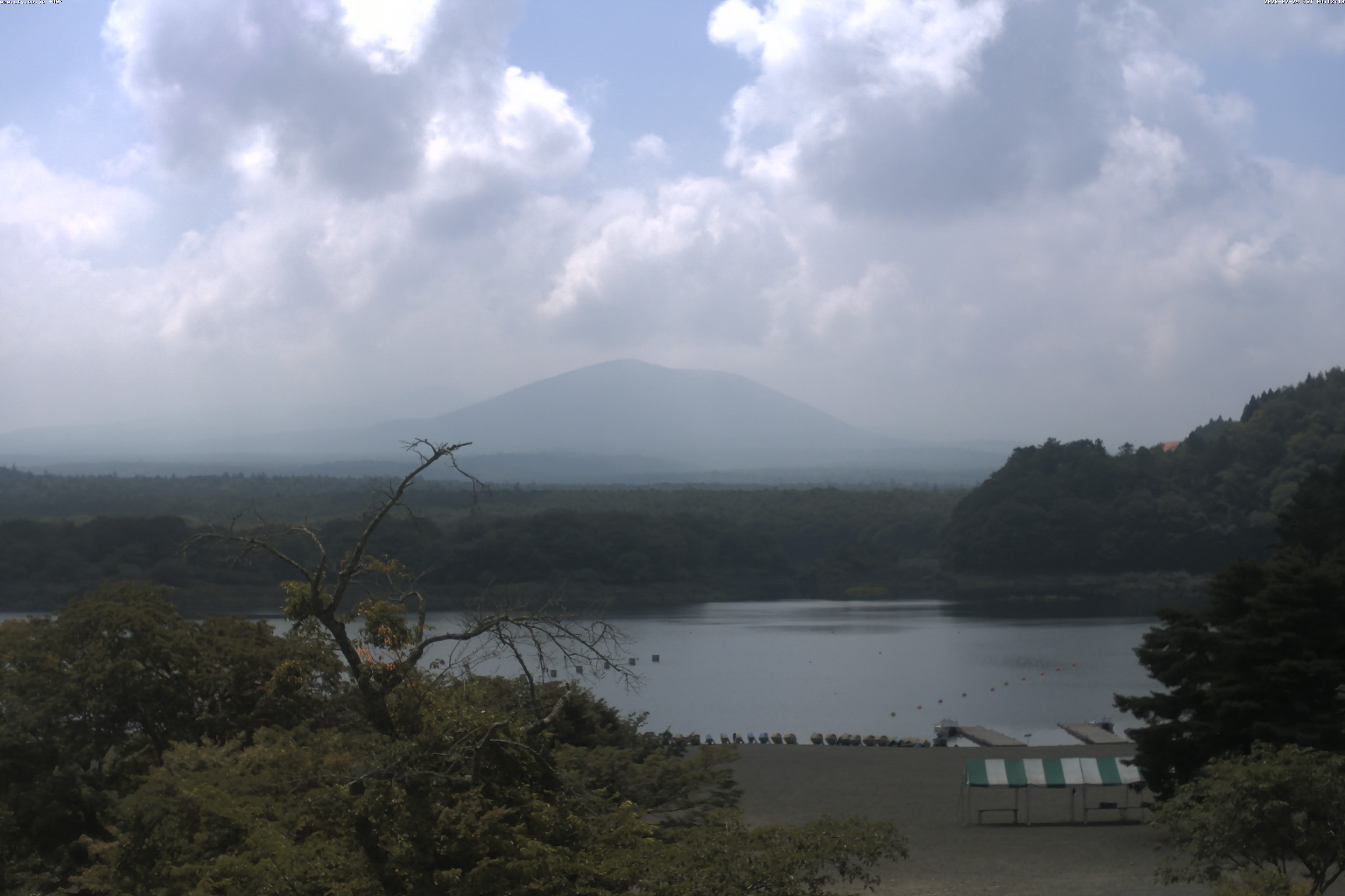精進湖ライブカメラ