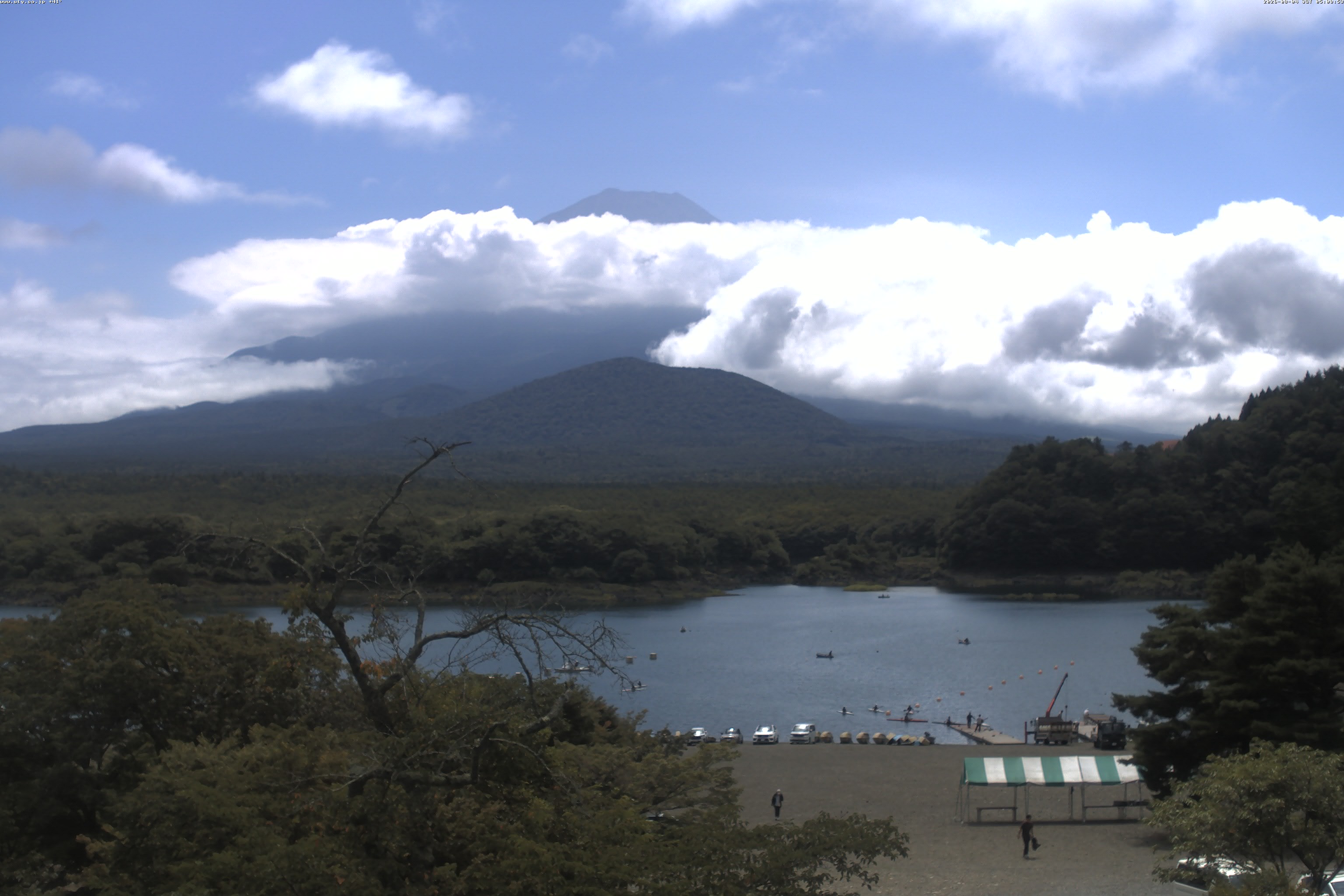 精進湖ライブカメラ