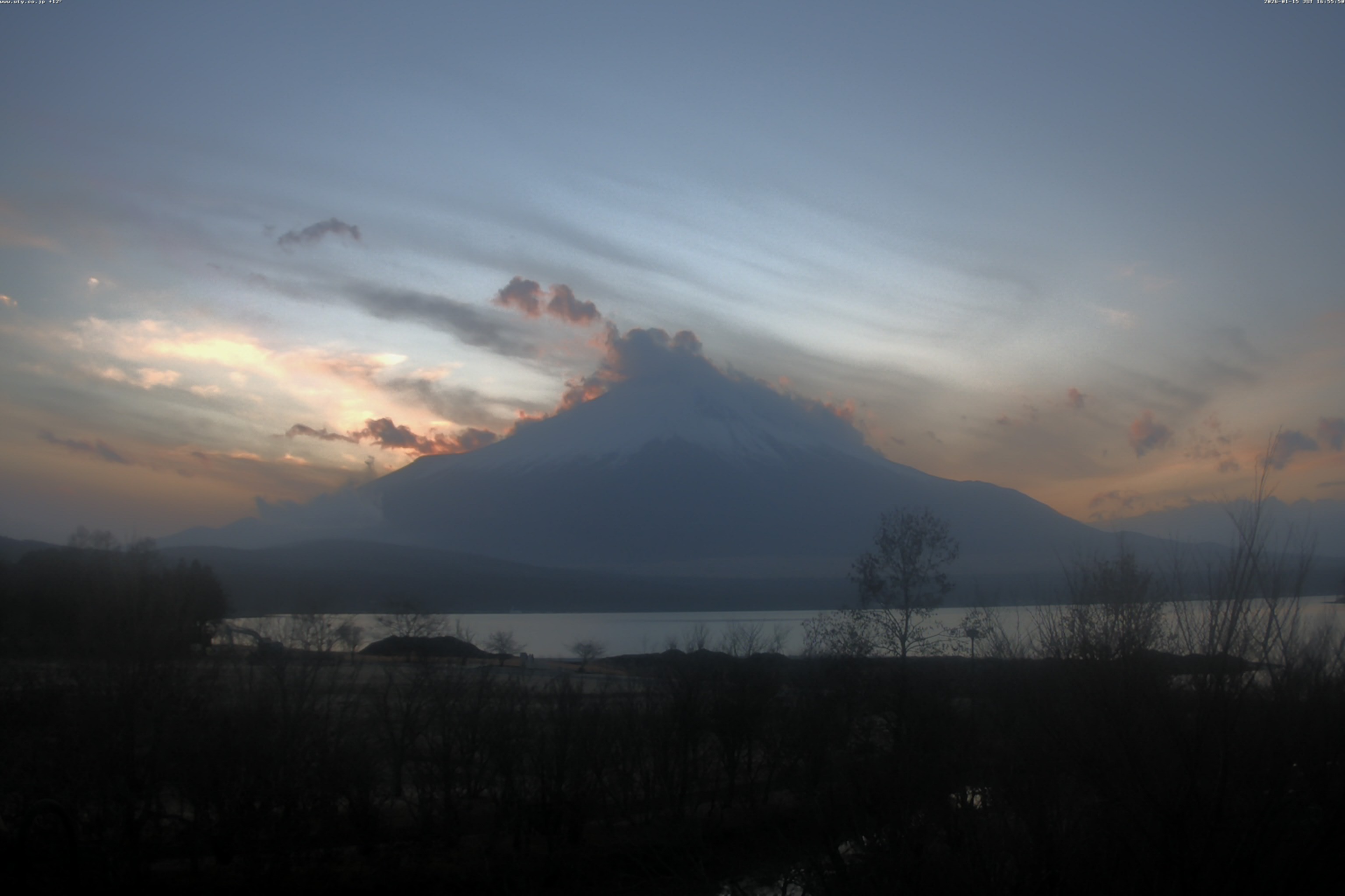 山中湖ライブカメラ