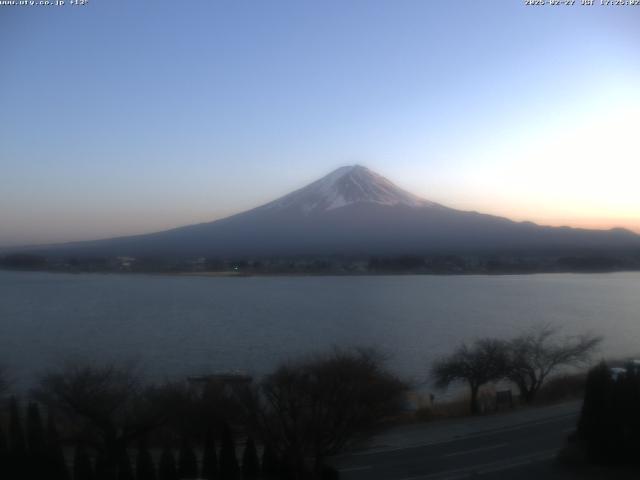 河口湖からの富士山